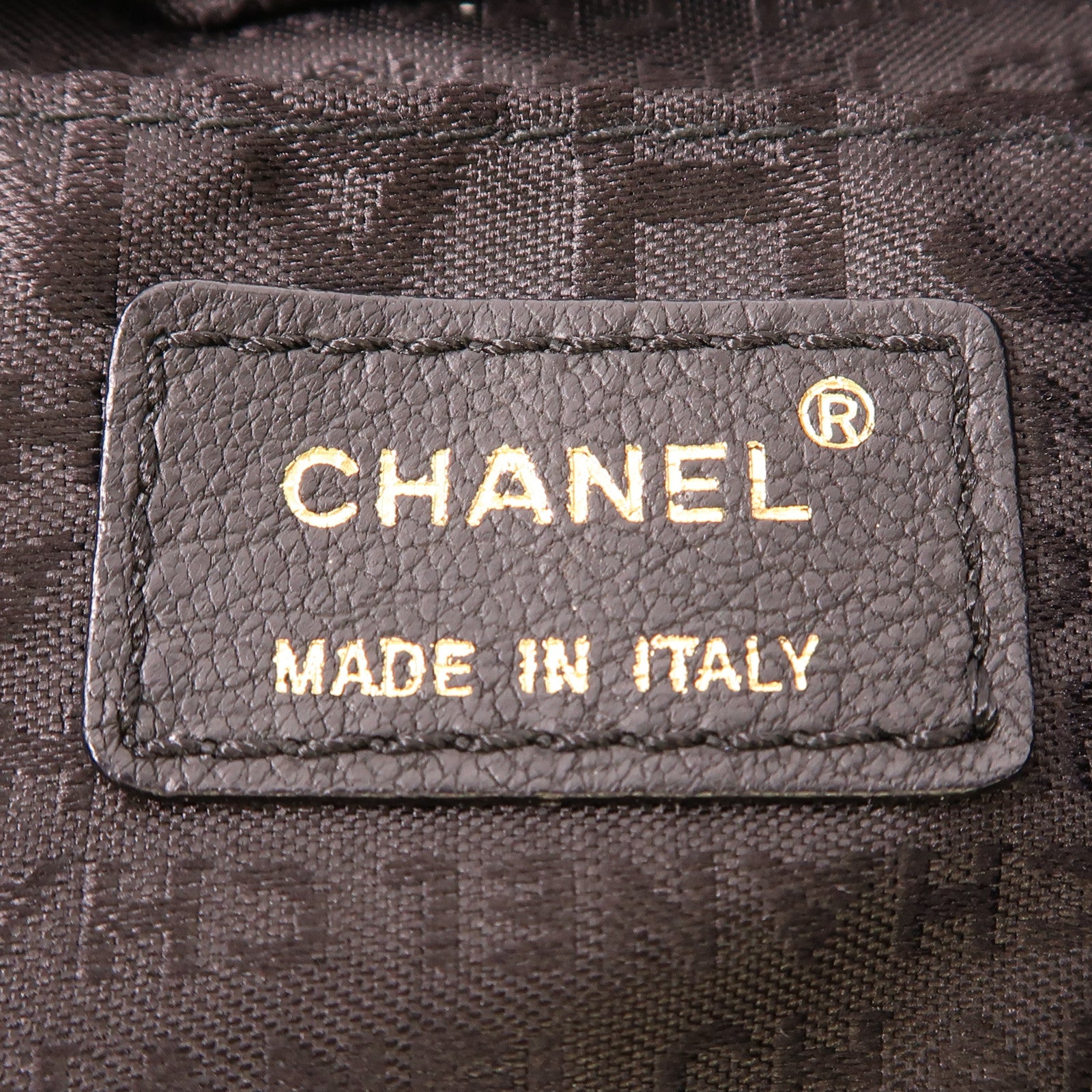 CHANEL 牛皮皮革Shoulder Bag金扣肩背袋