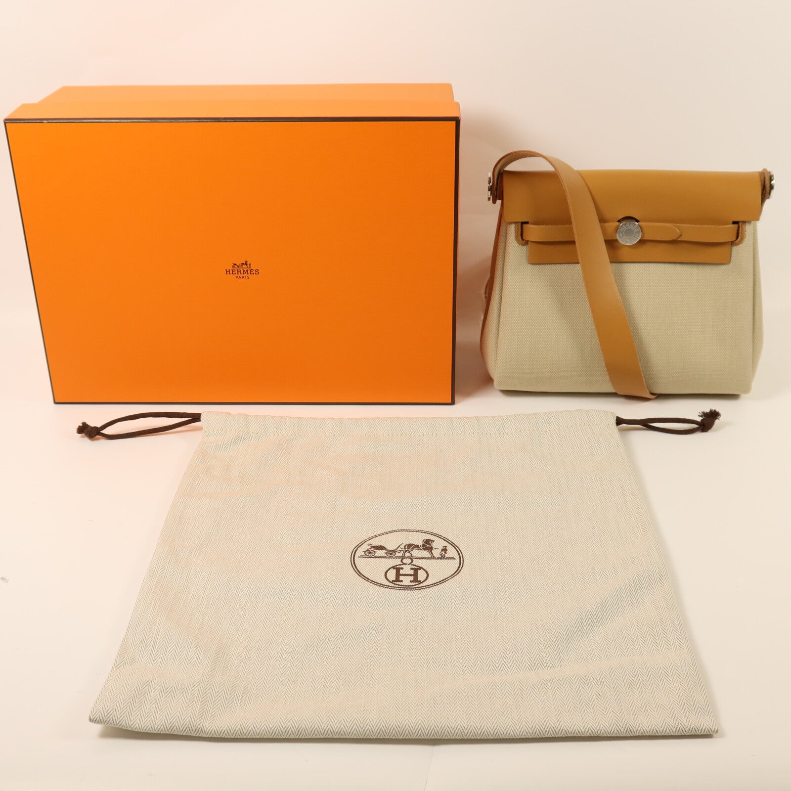 HERMES 帆布Mini Herbag銀扣肩背袋Beton/Natural Sable