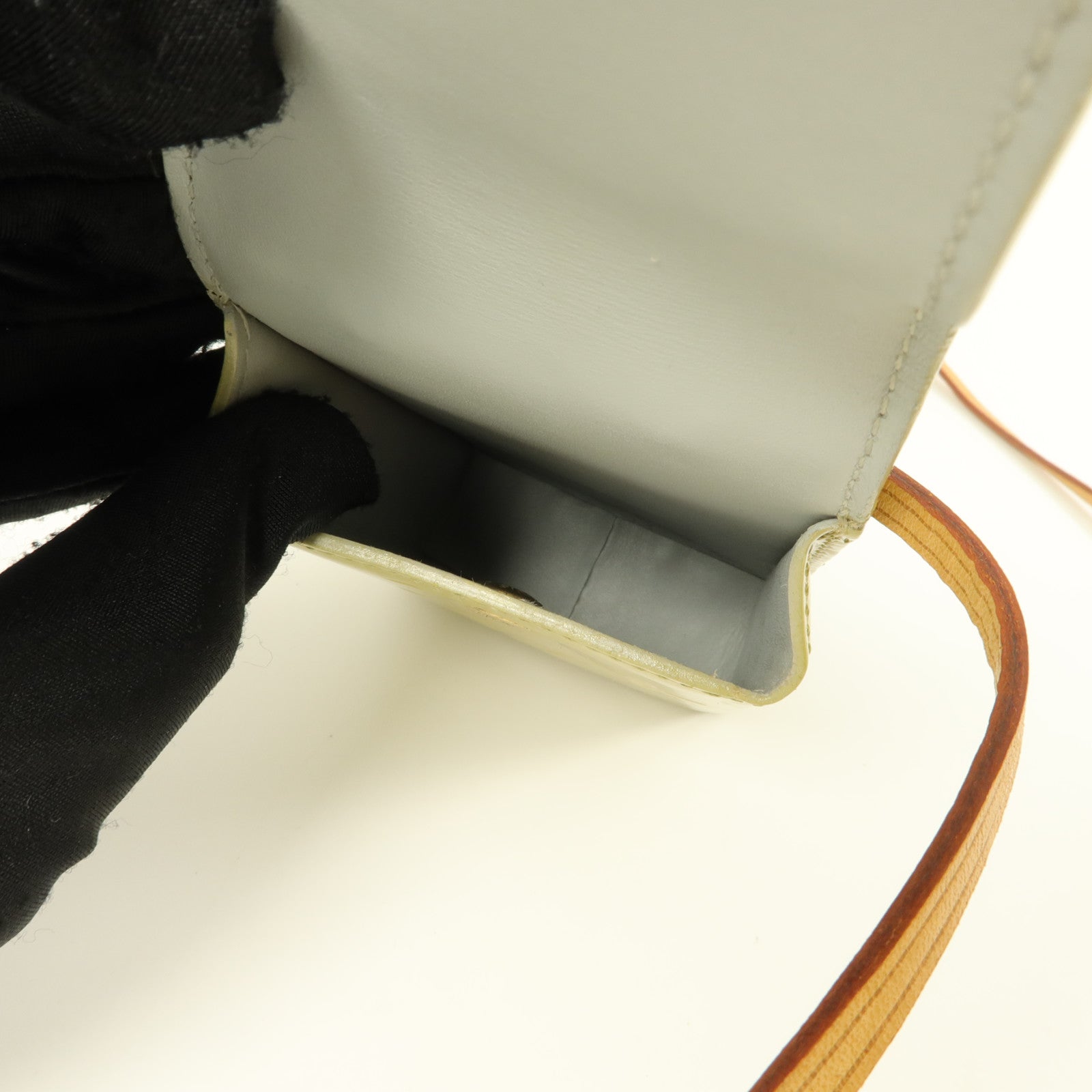 LOUIS VUITTON Monogram Vernis Cigarette Case煙盒肩背袋
