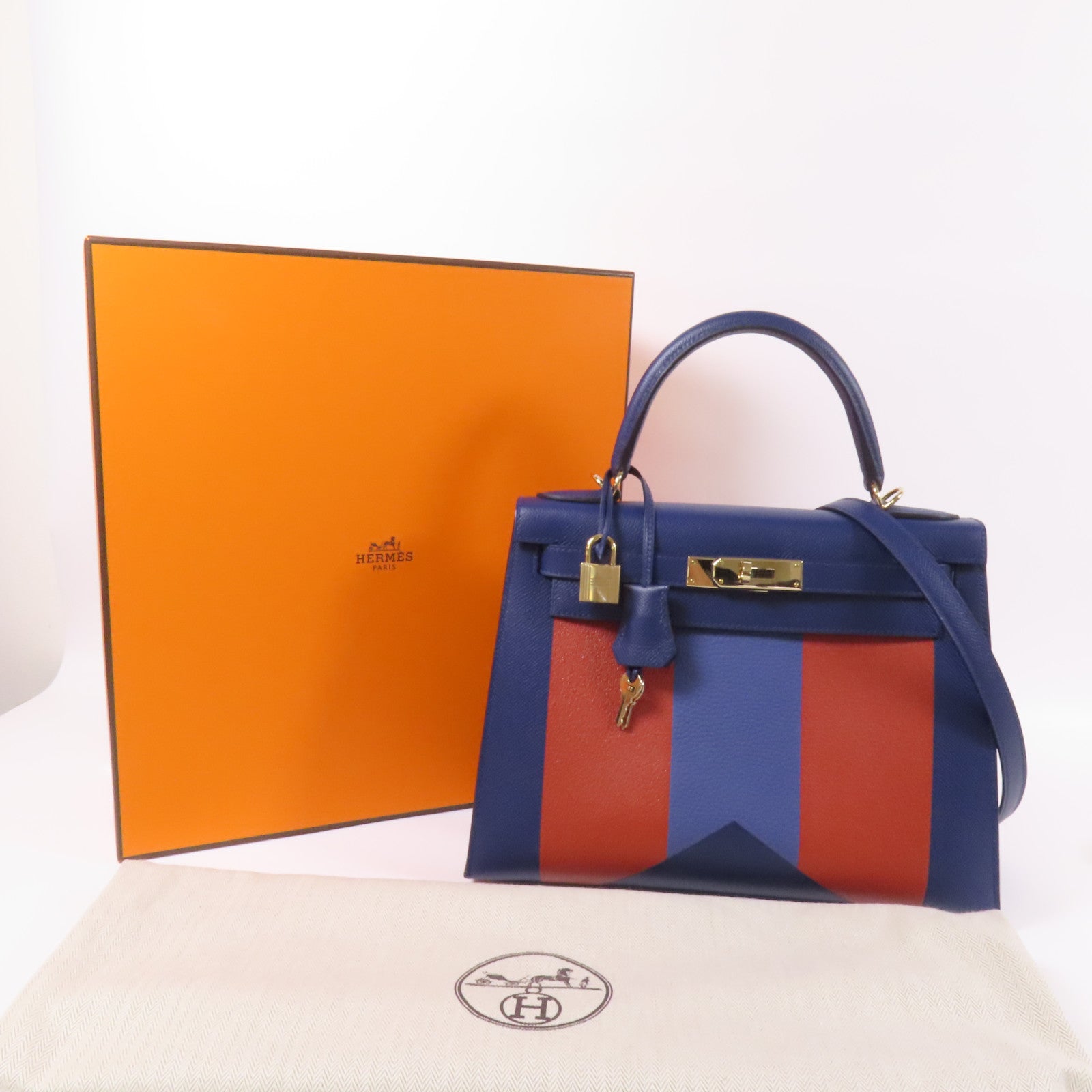 HERMES Epsom/Clemence皮革Kelly 28金扣手挽肩背兩用袋 Bleu Saphir/ Brique
