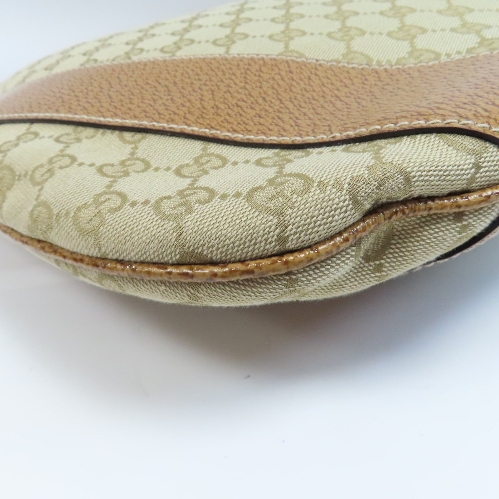 GUCCI 帆布Shoulder Bag銀扣肩背袋米色/啡色