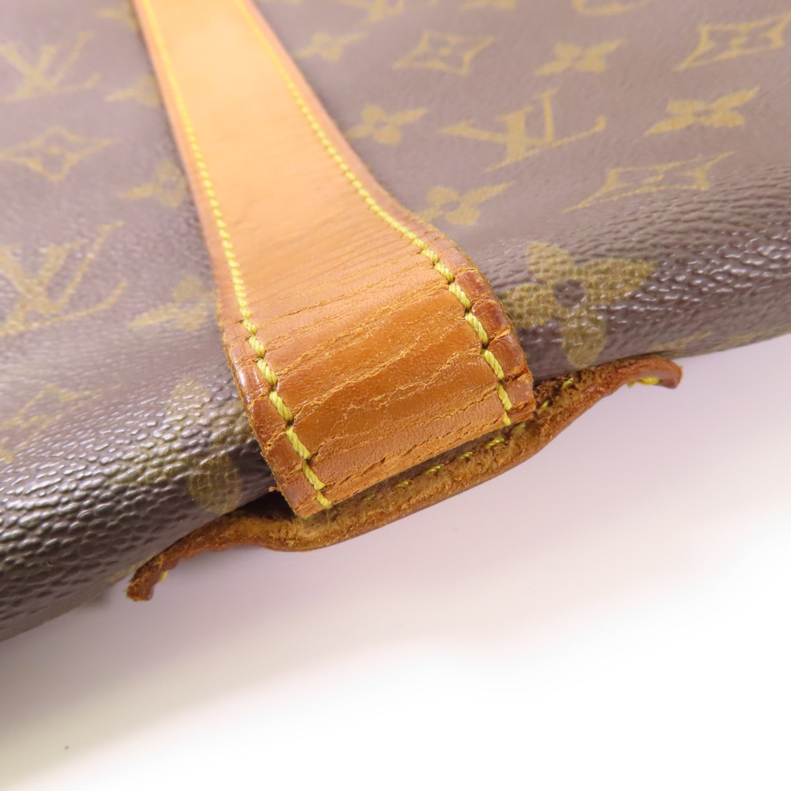 LOUIS VUITTON LV GHW Saumur 35 Crossbody Shoulder Bag M42254 Monogram Brown