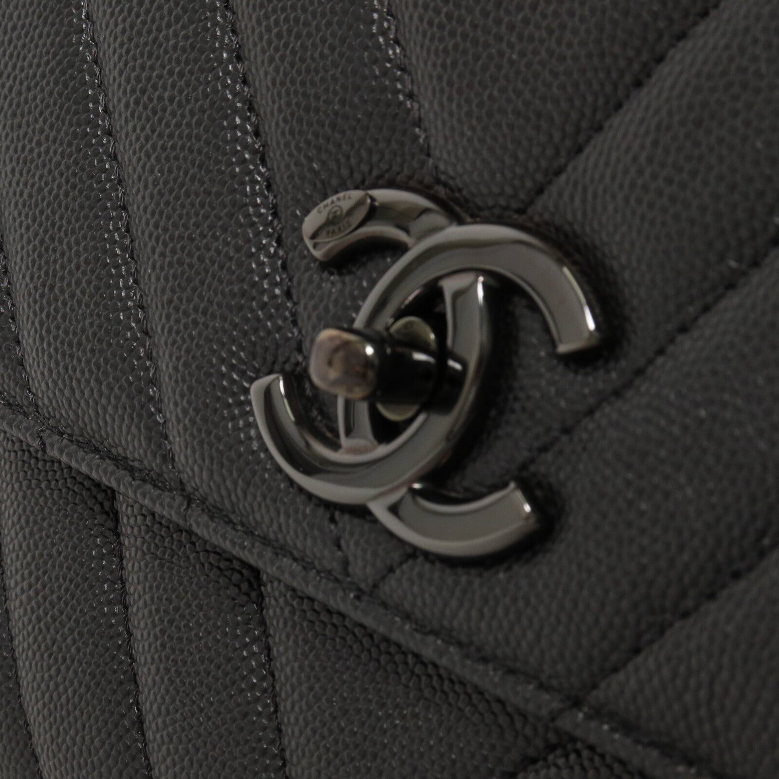 CHANEL 牛皮皮革Coco Handle Medium鏈帶手挽肩背兩用袋