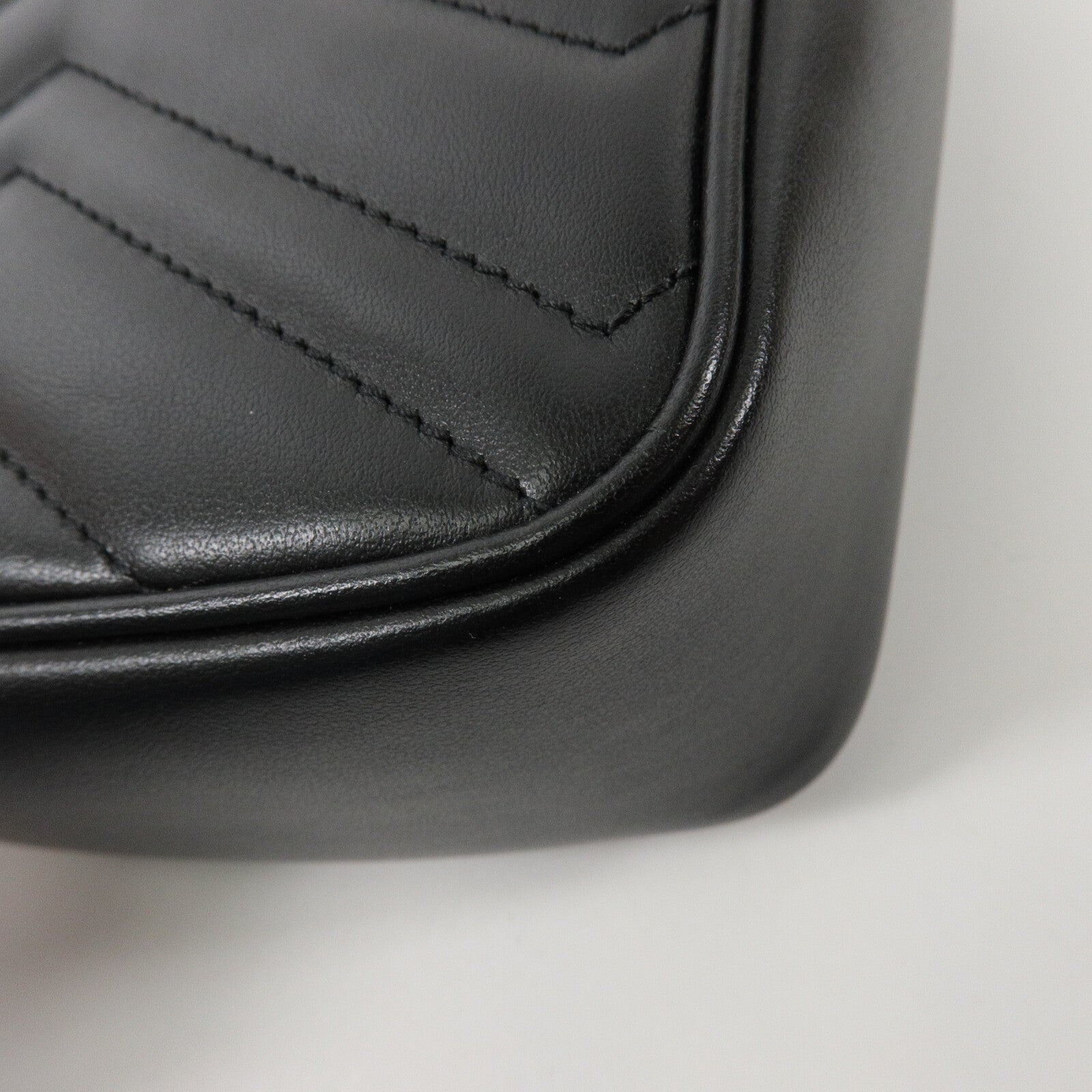 GUCCI 牛皮皮革GG Marmont Mini Bucket鏈帶肩背袋