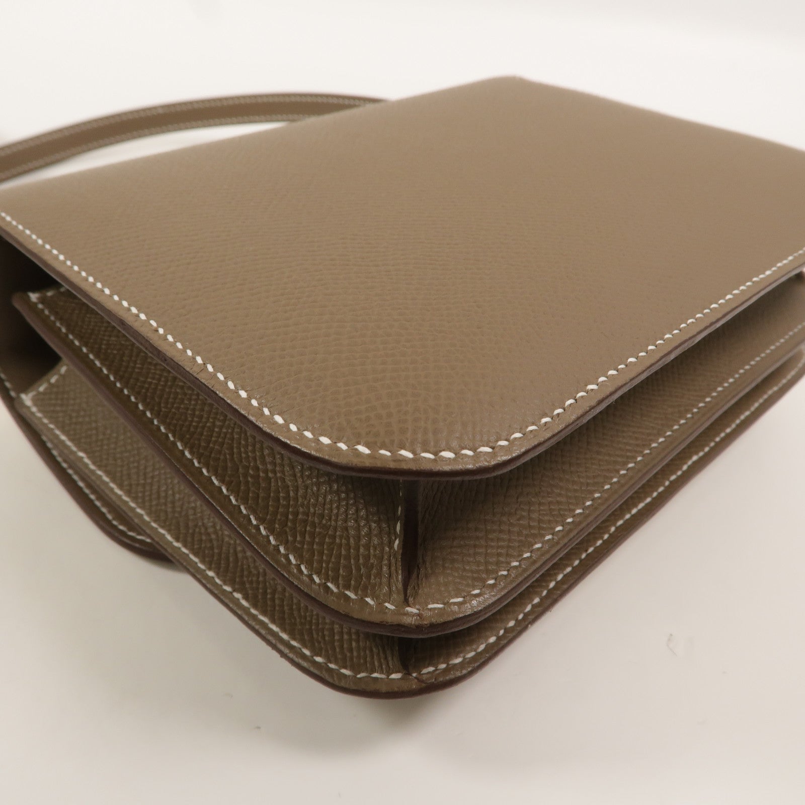 HERMES Epsom皮革Constance Mini肩背袋Etoupe