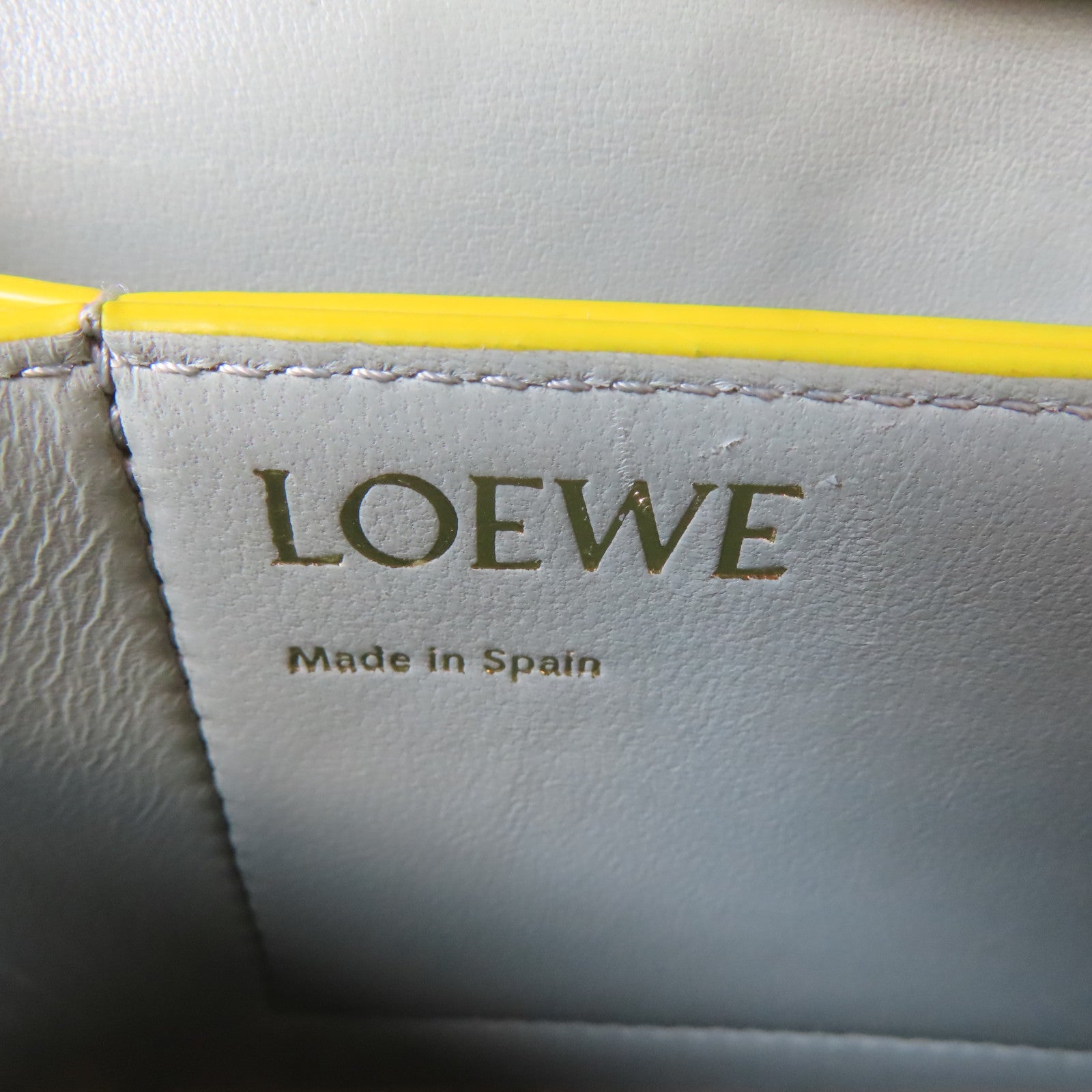 LOEWE 牛皮皮革Goya金扣肩背袋黃色