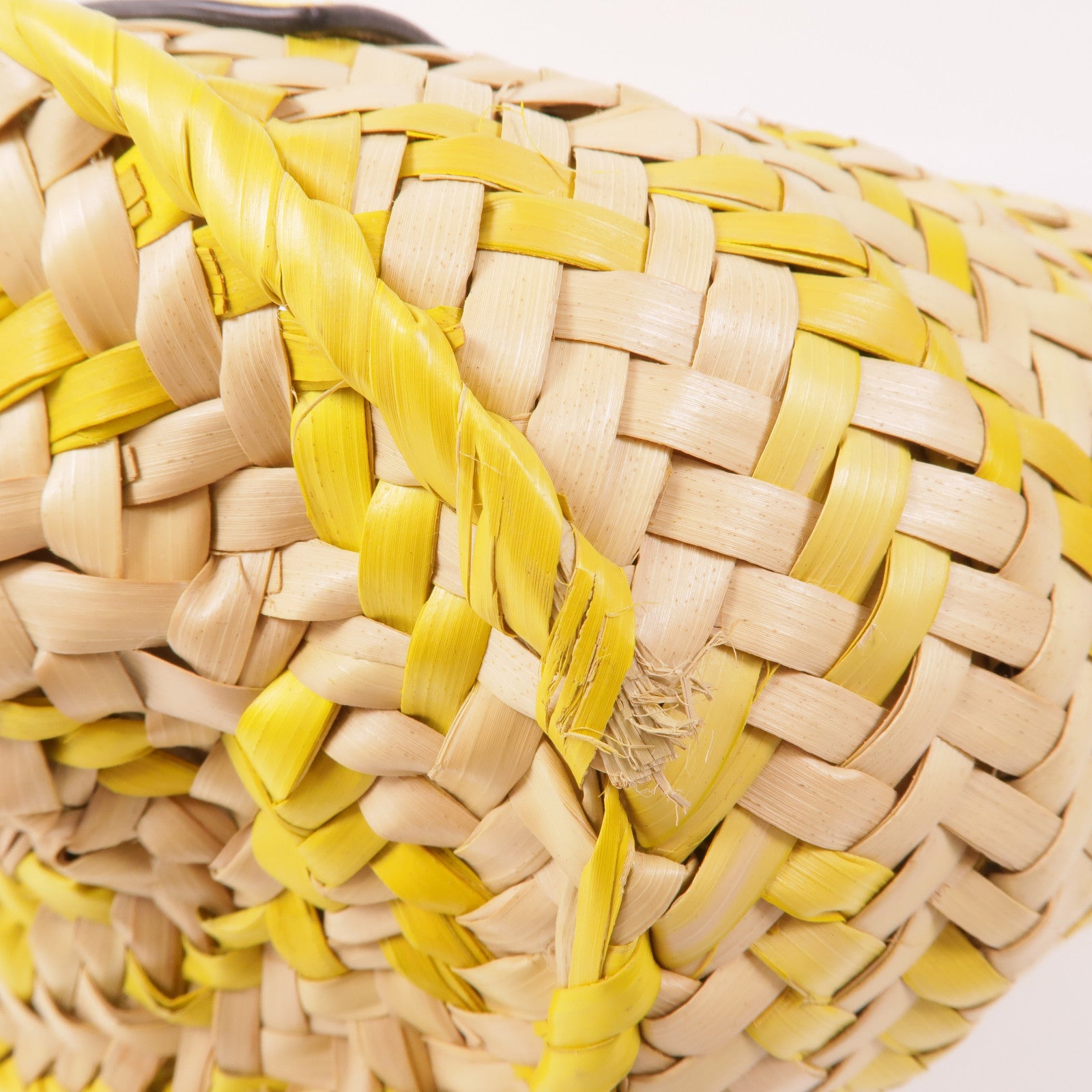 LOEWE 藤料Small Basket手挽袋