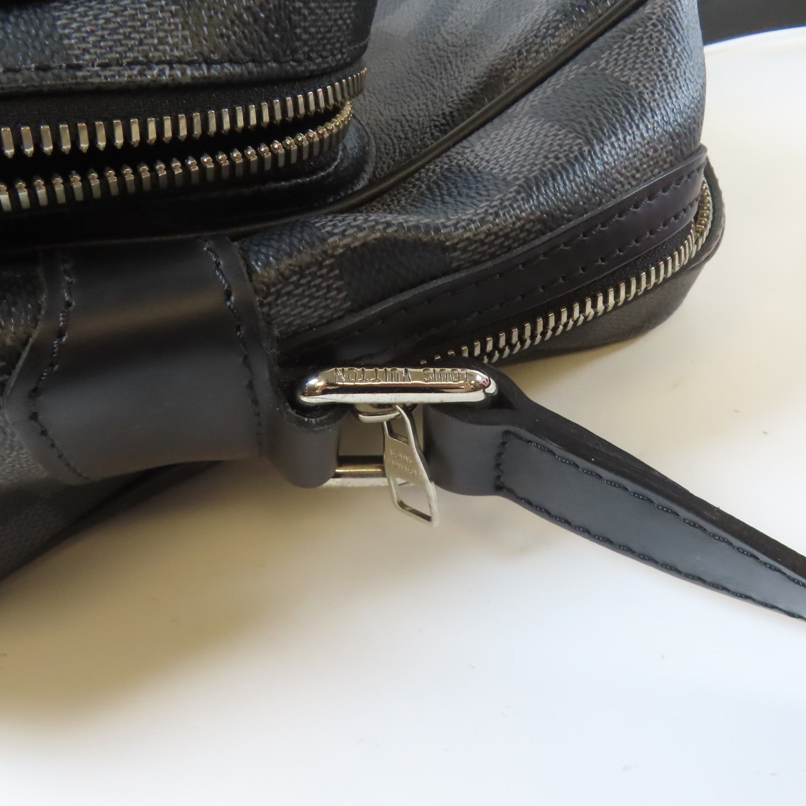 LOUIS VUITTON Damier Graphite Io Shoulder bag銀扣肩背袋黑色