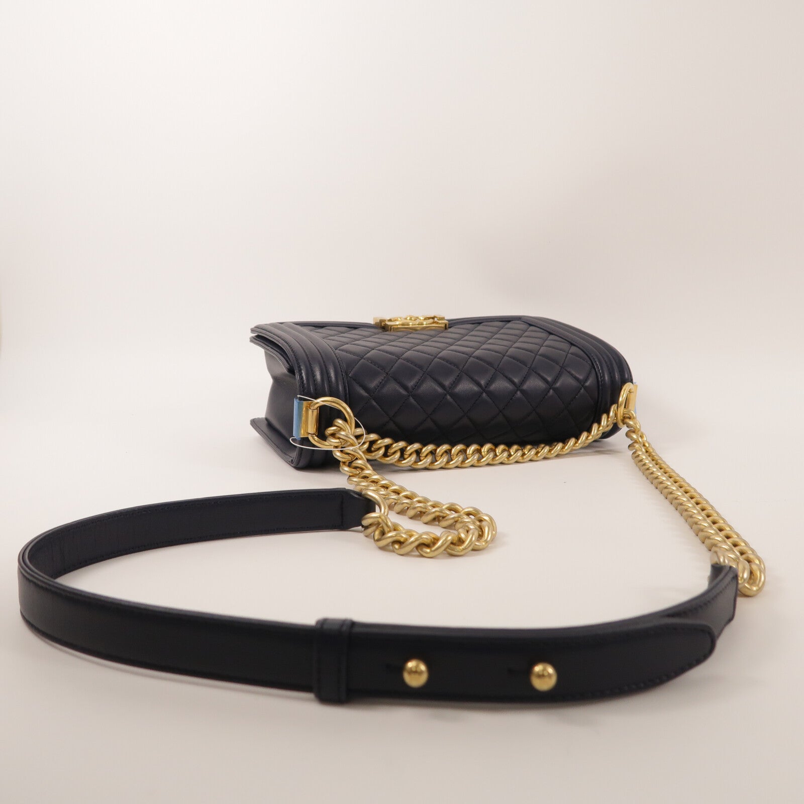 CHANEL 羊皮皮革Boy 25鏈帶肩背袋