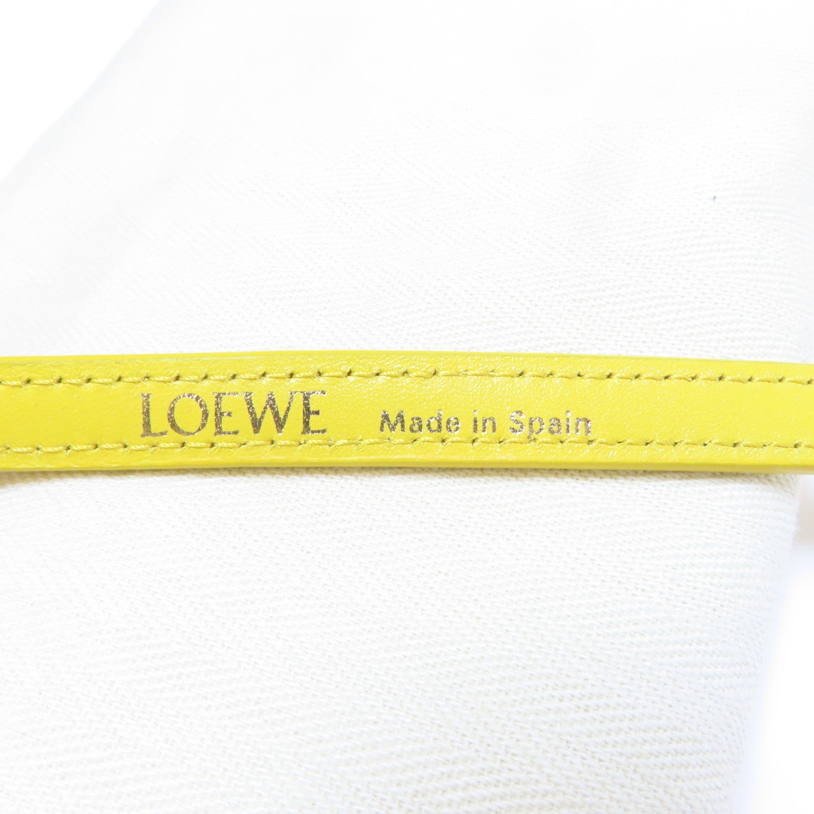 LOEWE 牛皮皮革Goya金扣肩背袋黃色
