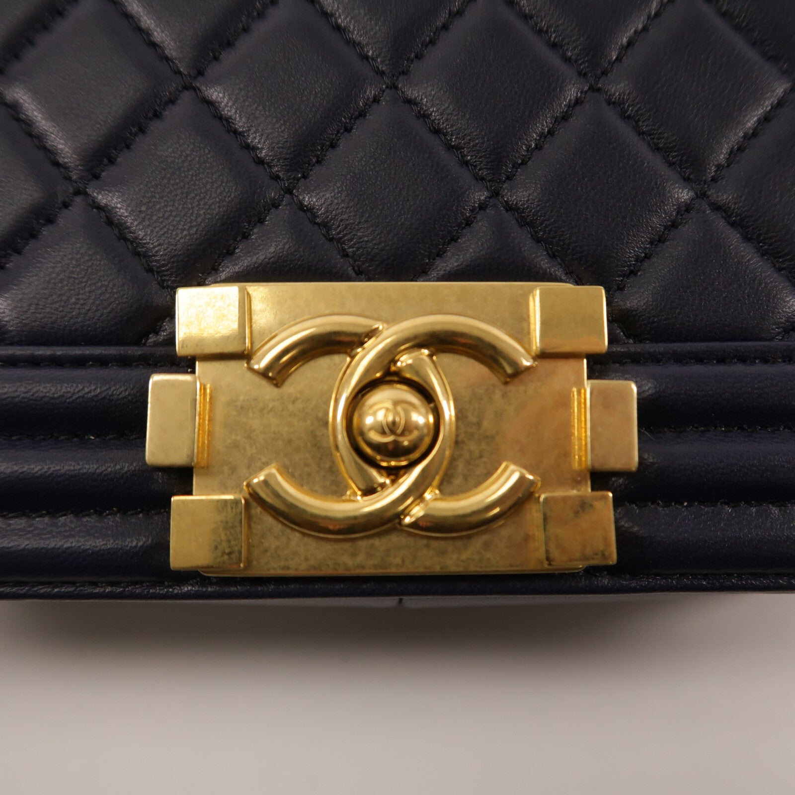 CHANEL 羊皮皮革Boy 25鏈帶肩背袋