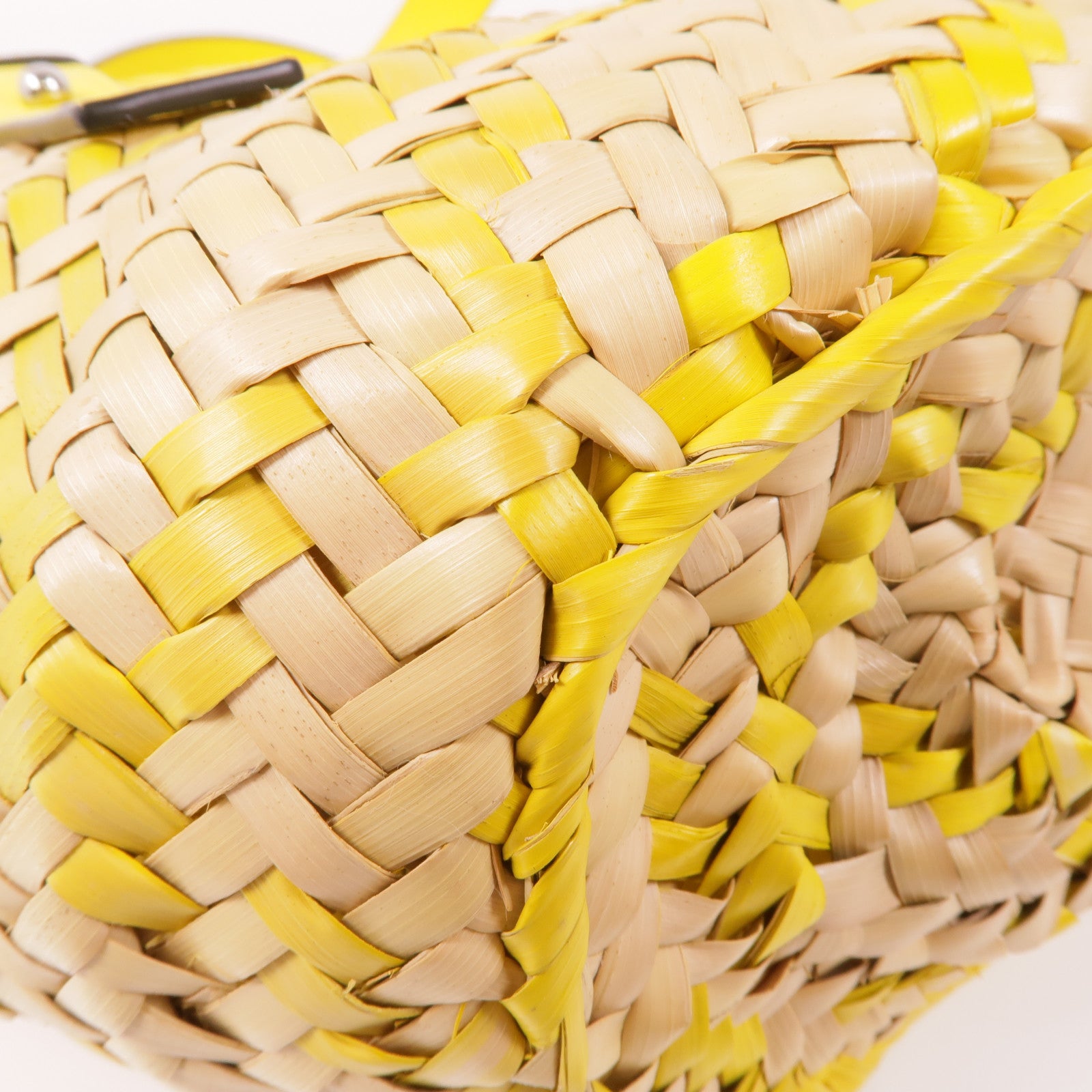 LOEWE 藤料Small Basket手挽袋