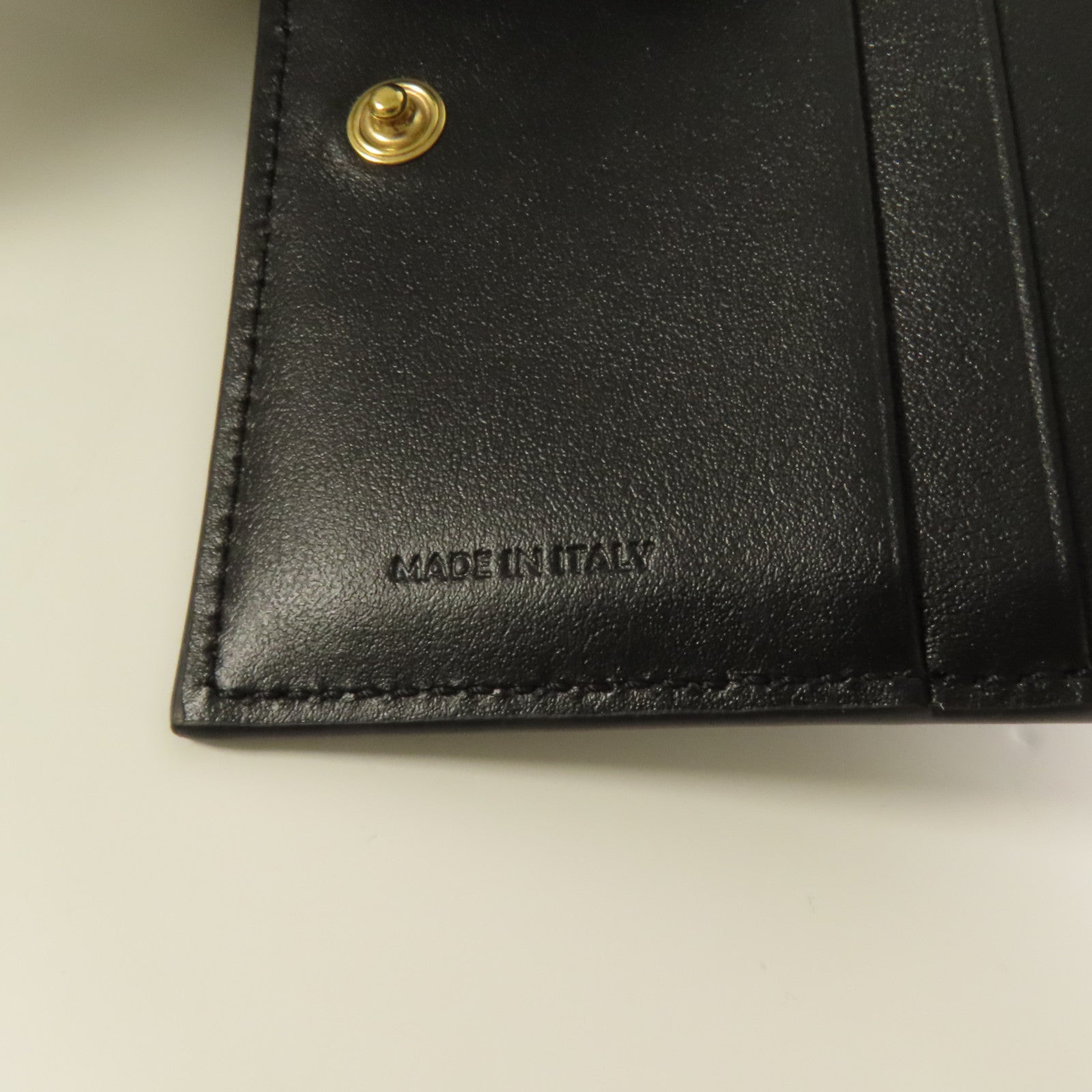 CELINE 牛皮皮革Triomphe Compact Wallet金扣錢包