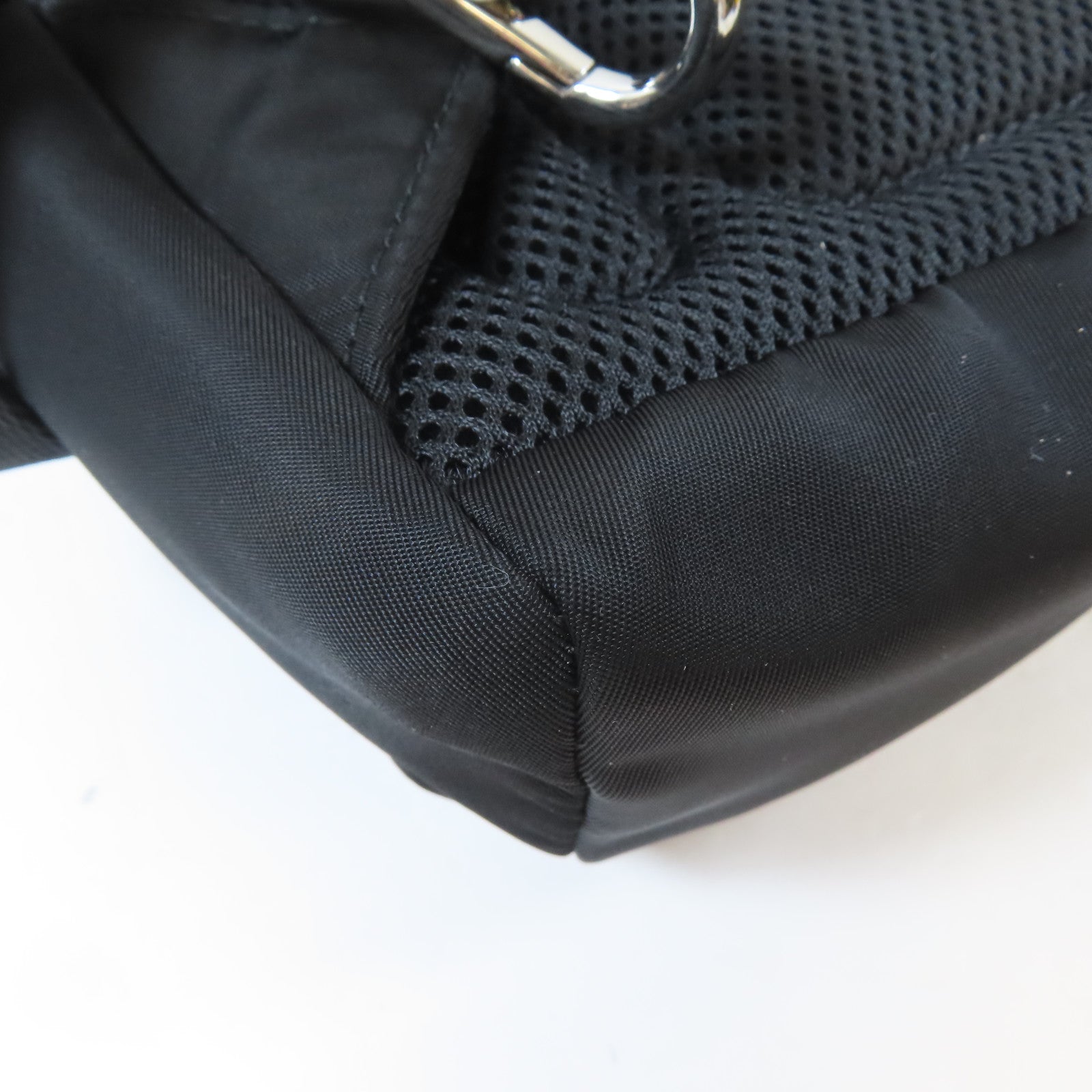 PRADA 尼龍Backpack銀扣背包黑色