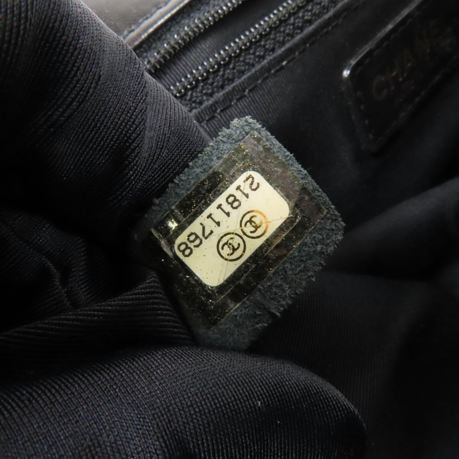 CHANEL 牛皮皮革Chain Shoulder金扣肩背袋