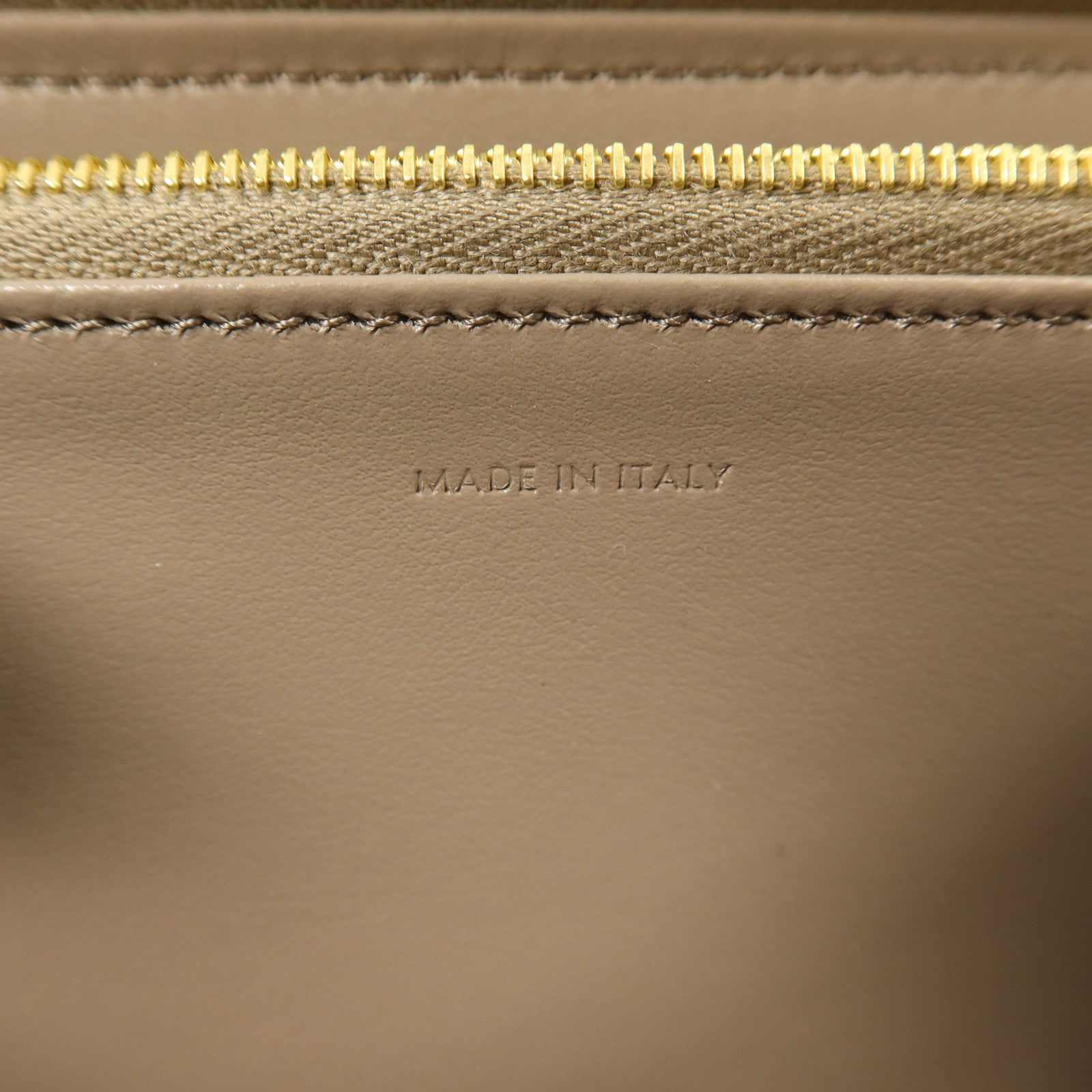 CELINE 牛皮皮革Long Round Wallet金扣長錢包