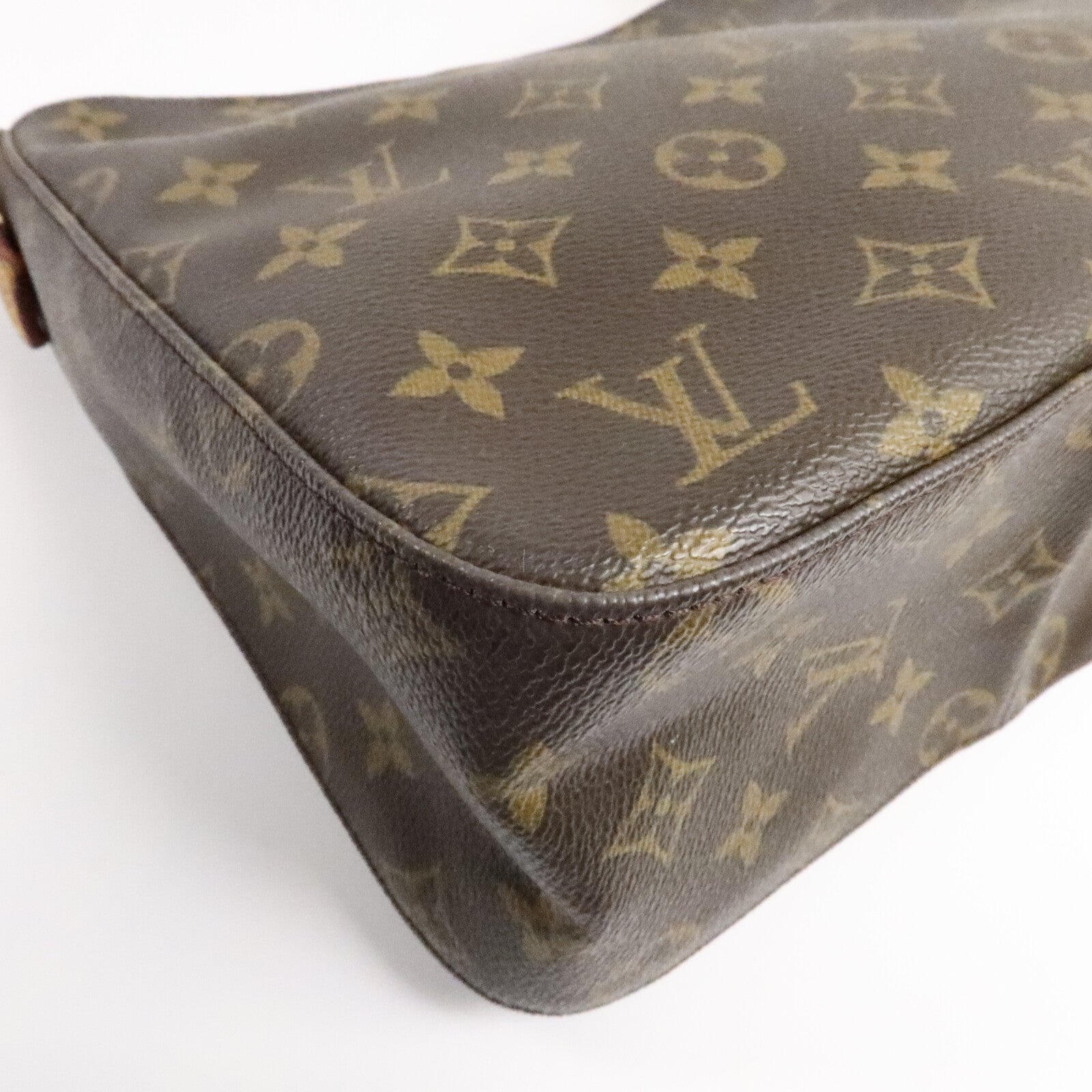 LOUIS VUITTON Monogram Looping MM肩背袋