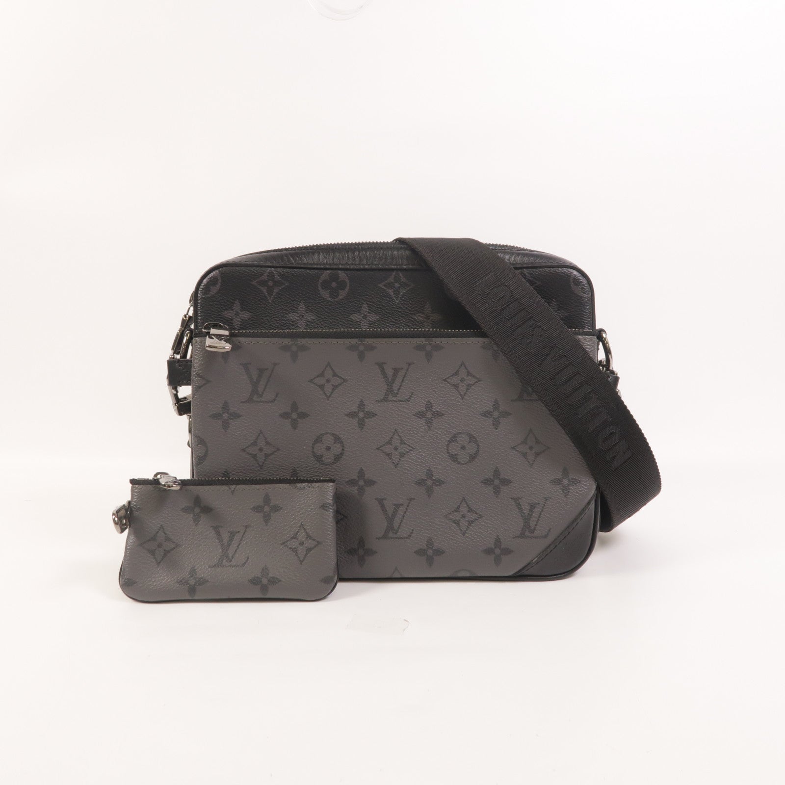 LOUIS VUITTON Monogram Eclipse Reverse Trio Messenger肩背袋