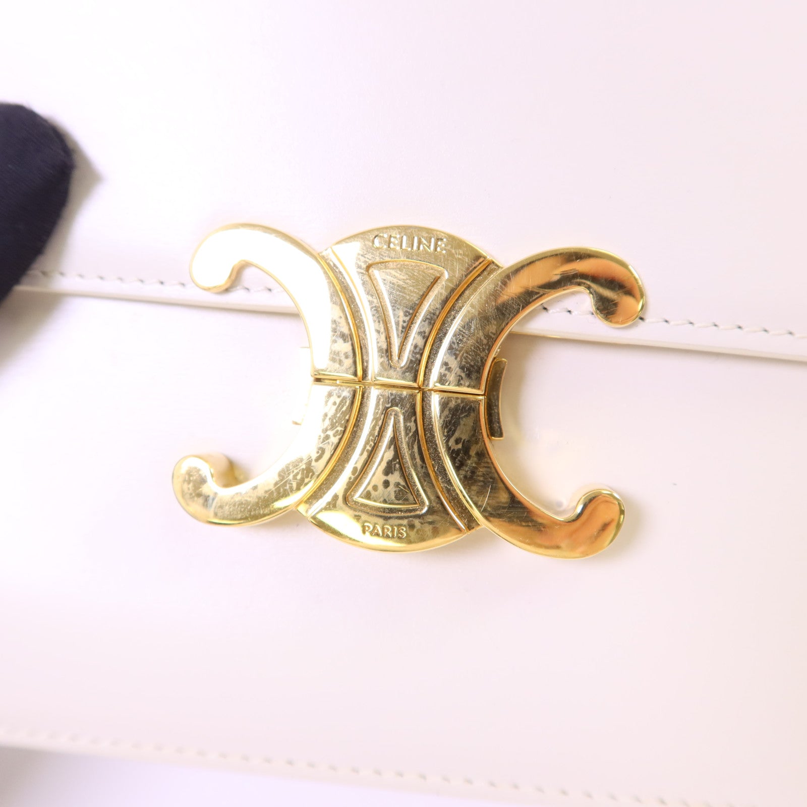 CELINE 【激減優惠】牛皮皮革Teen Triomphe金扣肩背袋