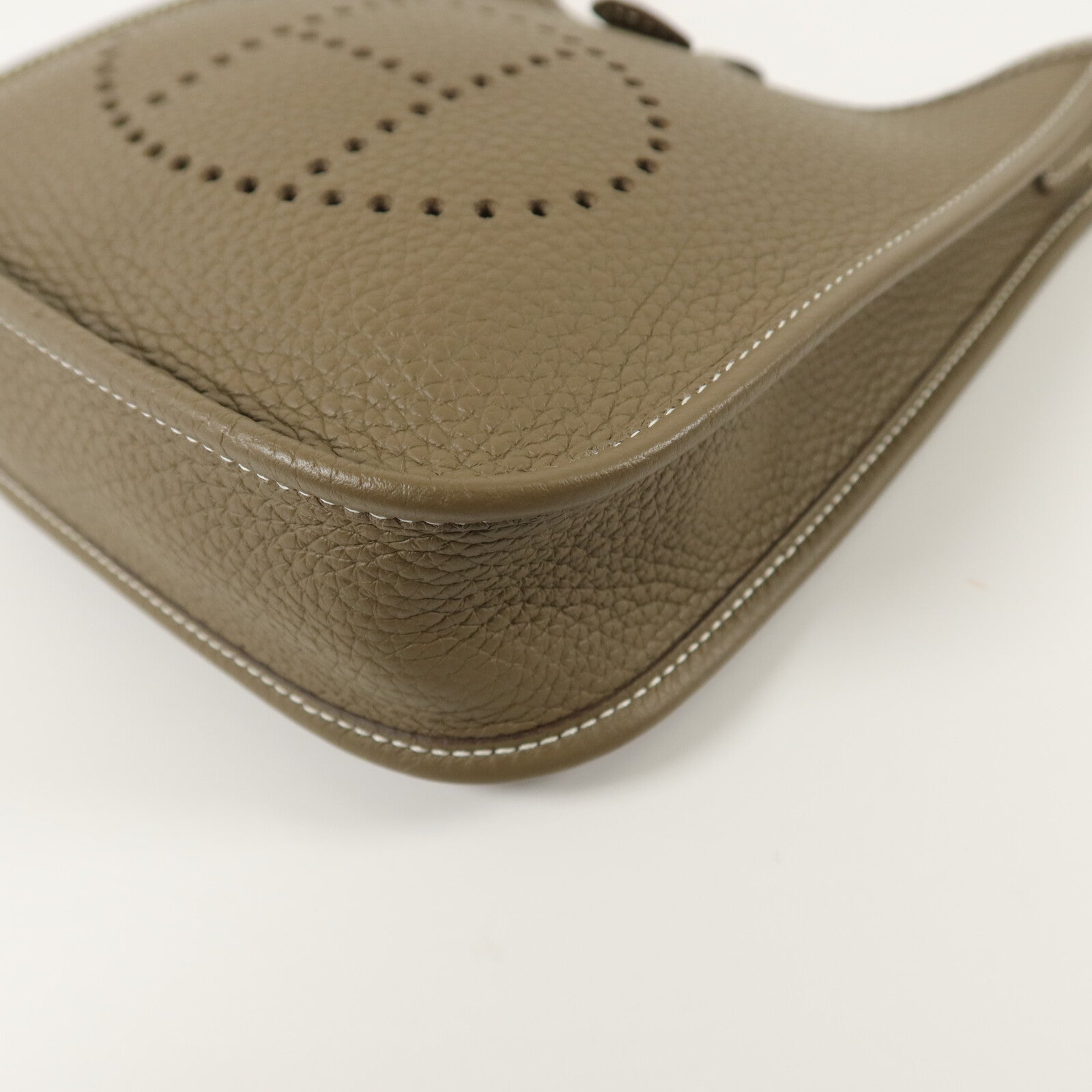 HERMES Clemence皮革Evelyne TPM肩背袋Etoupe