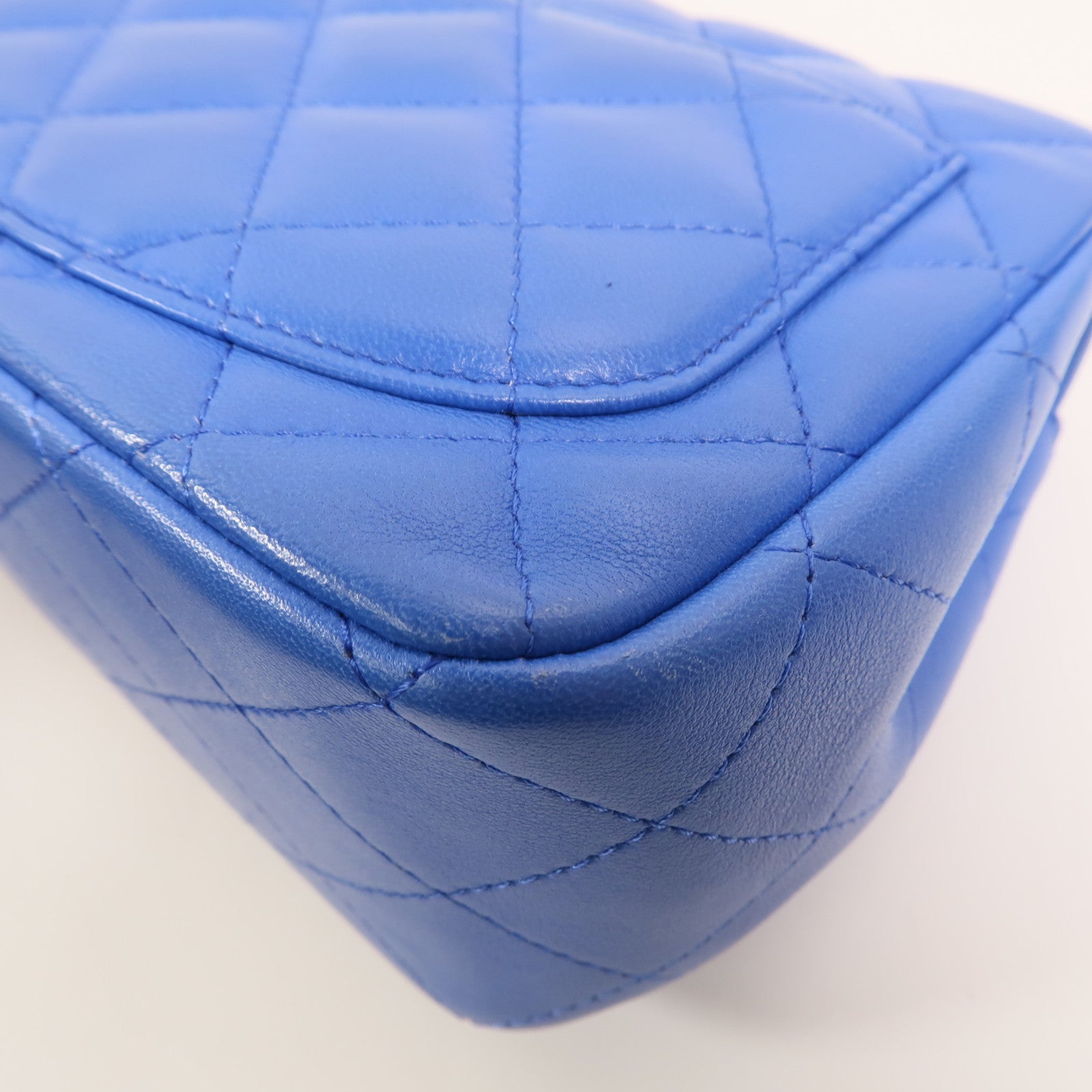 CHANEL 羊皮皮革Mini Classic 17鏈帶肩背袋