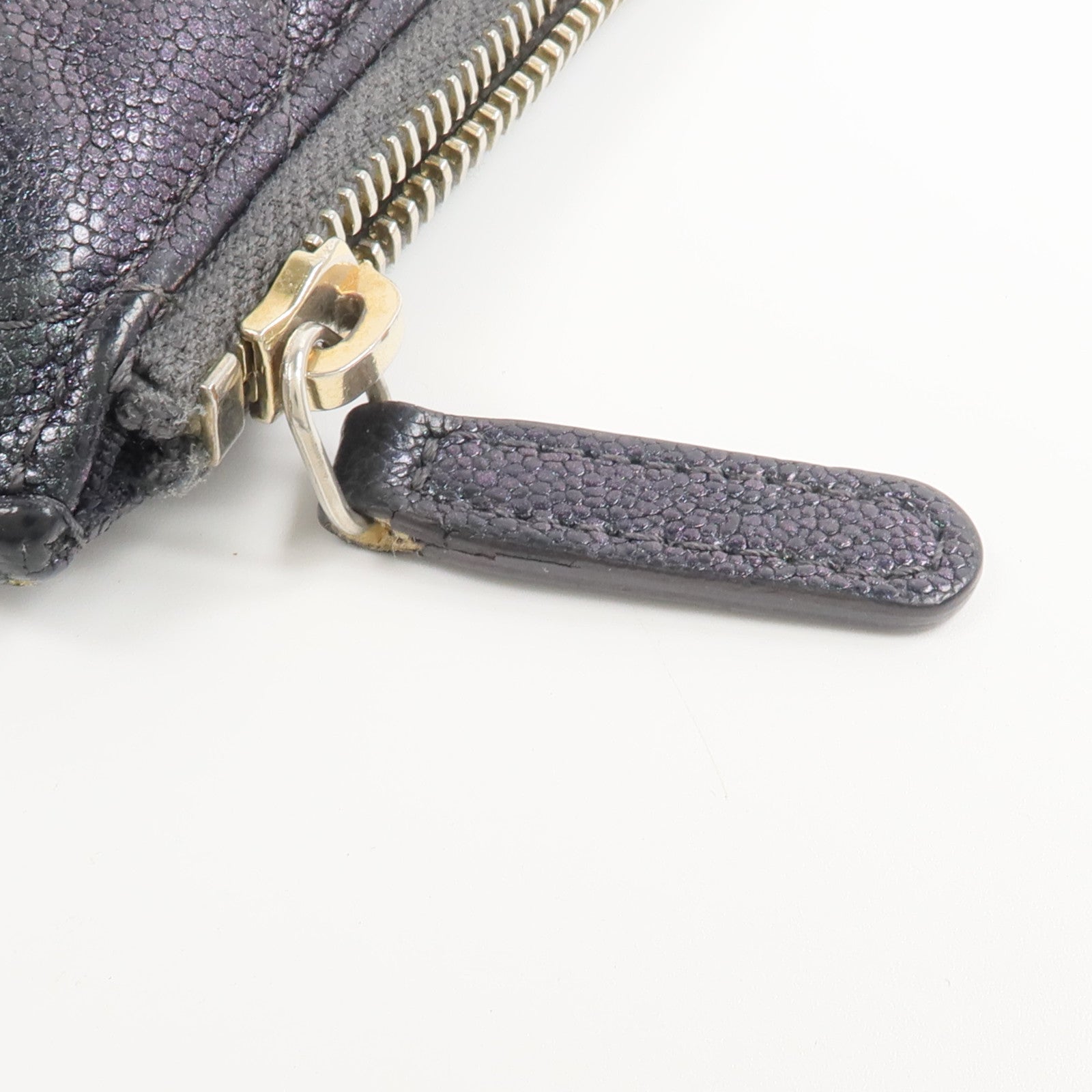 CHANEL 牛皮皮革Classic Phone Pouch With Zipper長錢包