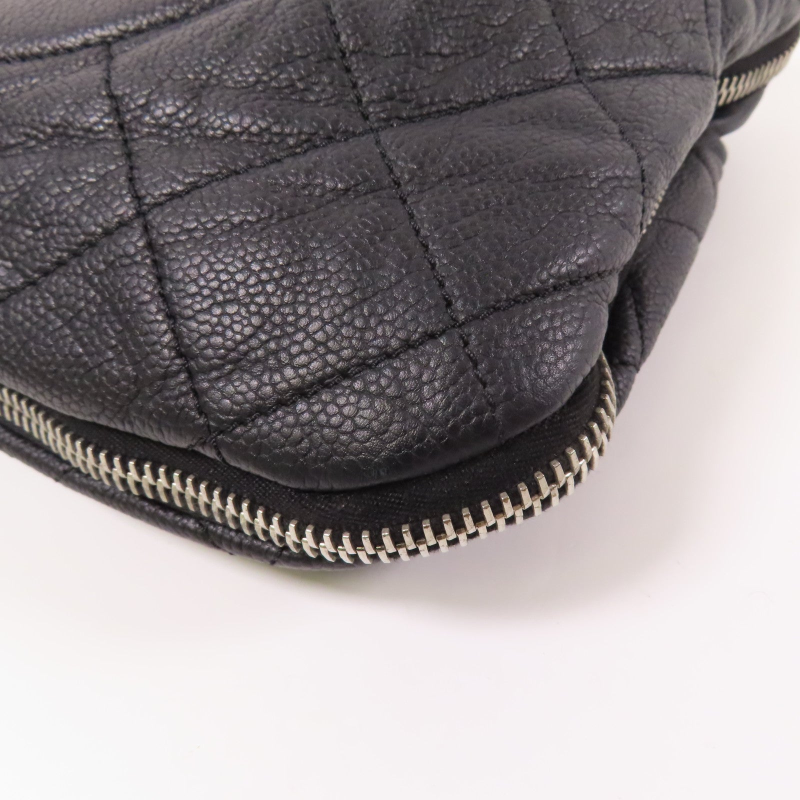 CHANEL 牛皮皮革Shoulder Bag銀扣肩背袋