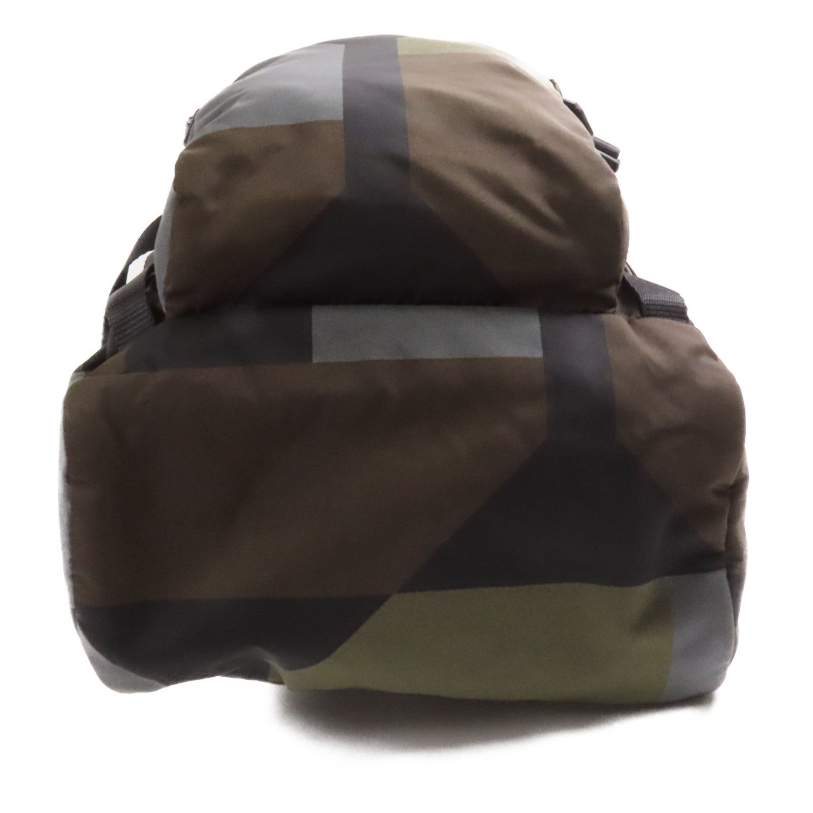 PRADA 尼龍Backpack銀扣背包