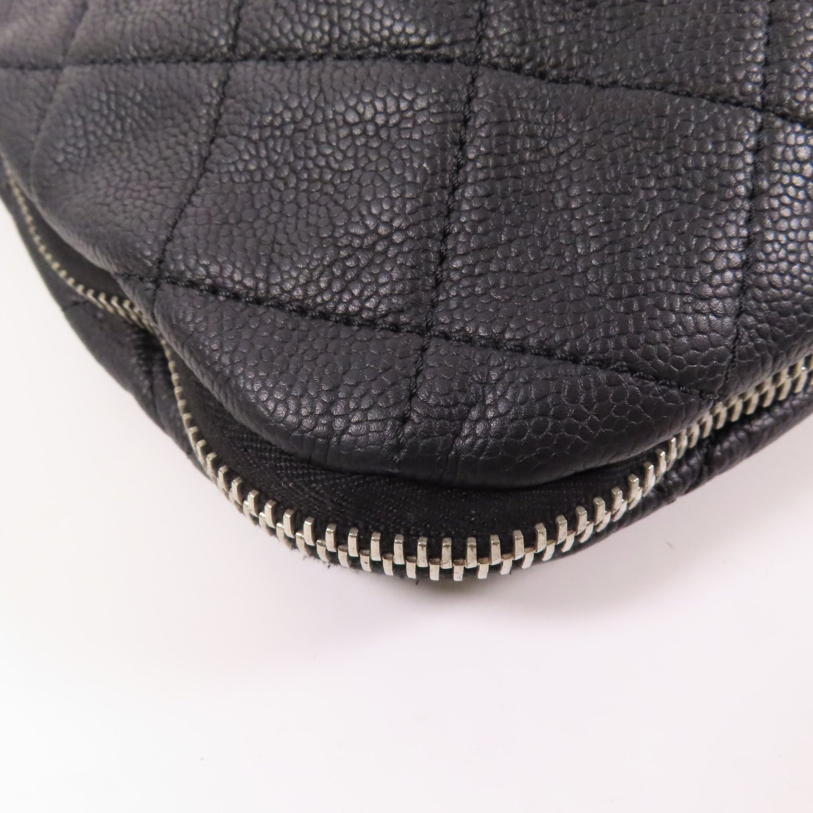 CHANEL 牛皮皮革Shoulder Bag銀扣肩背袋