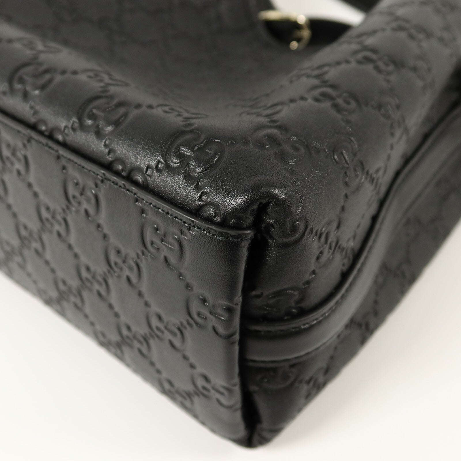 GUCCI GG Emblem Small Bucket手挽肩背兩用袋