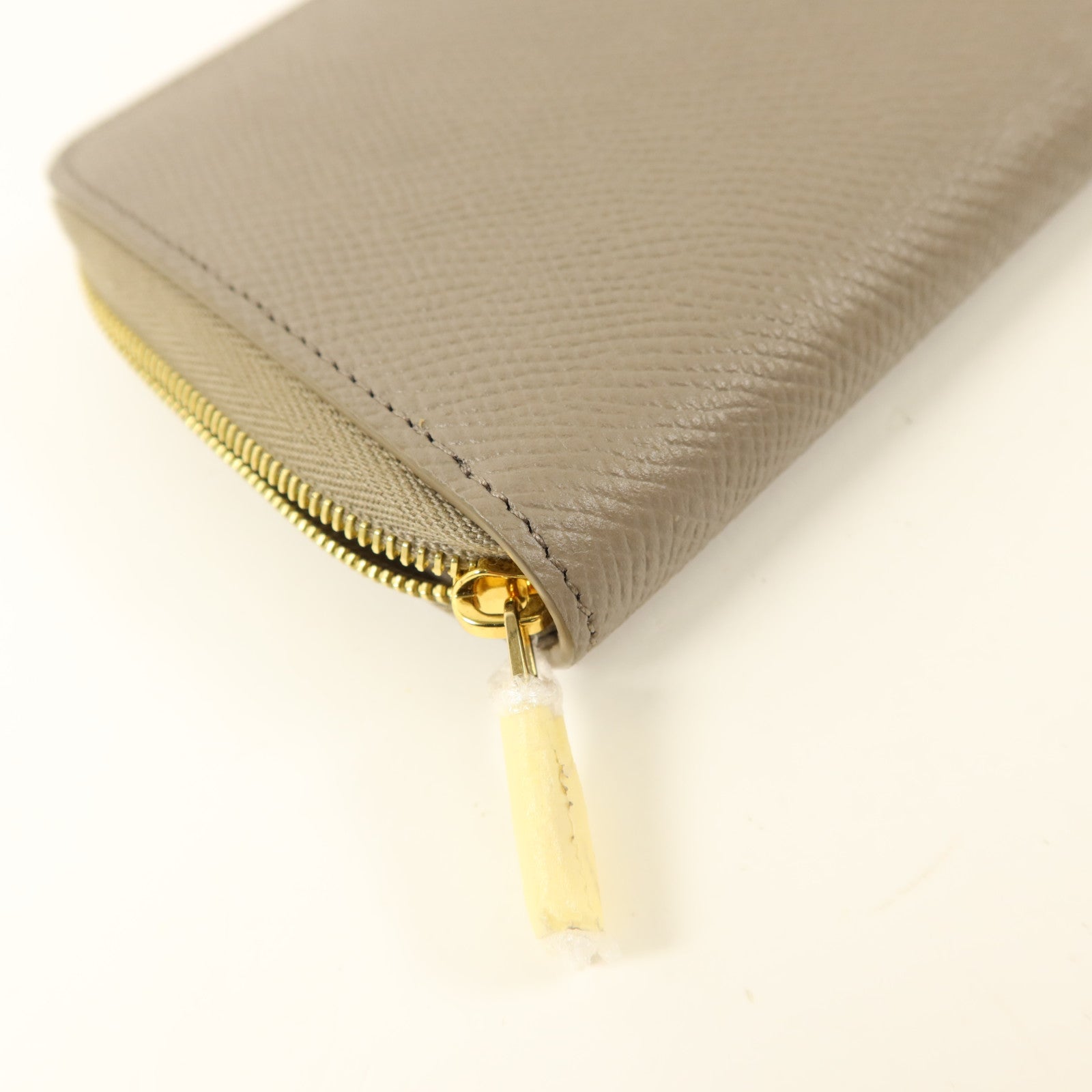 CELINE 牛皮皮革Long Round Wallet金扣長錢包