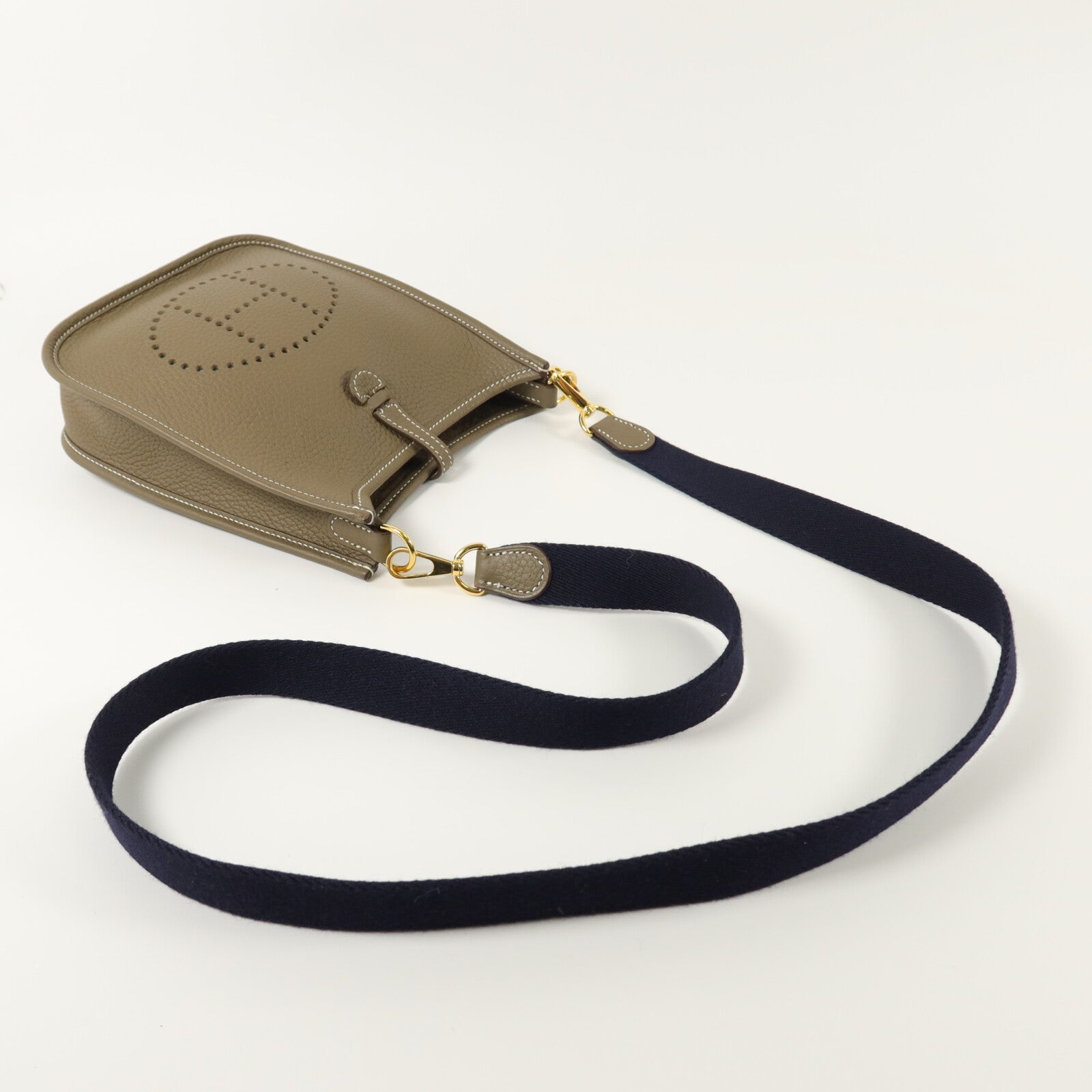 HERMES Clemence皮革Evelyne TPM肩背袋Etoupe
