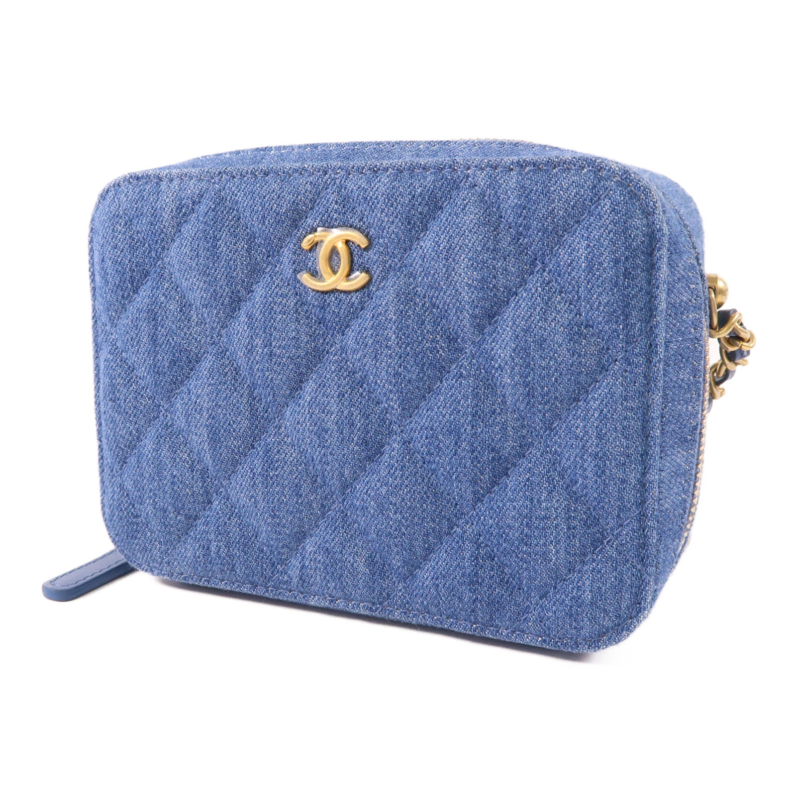 CHANEL 牛仔布Pearl Crush Denim Camera Bag金扣肩背袋