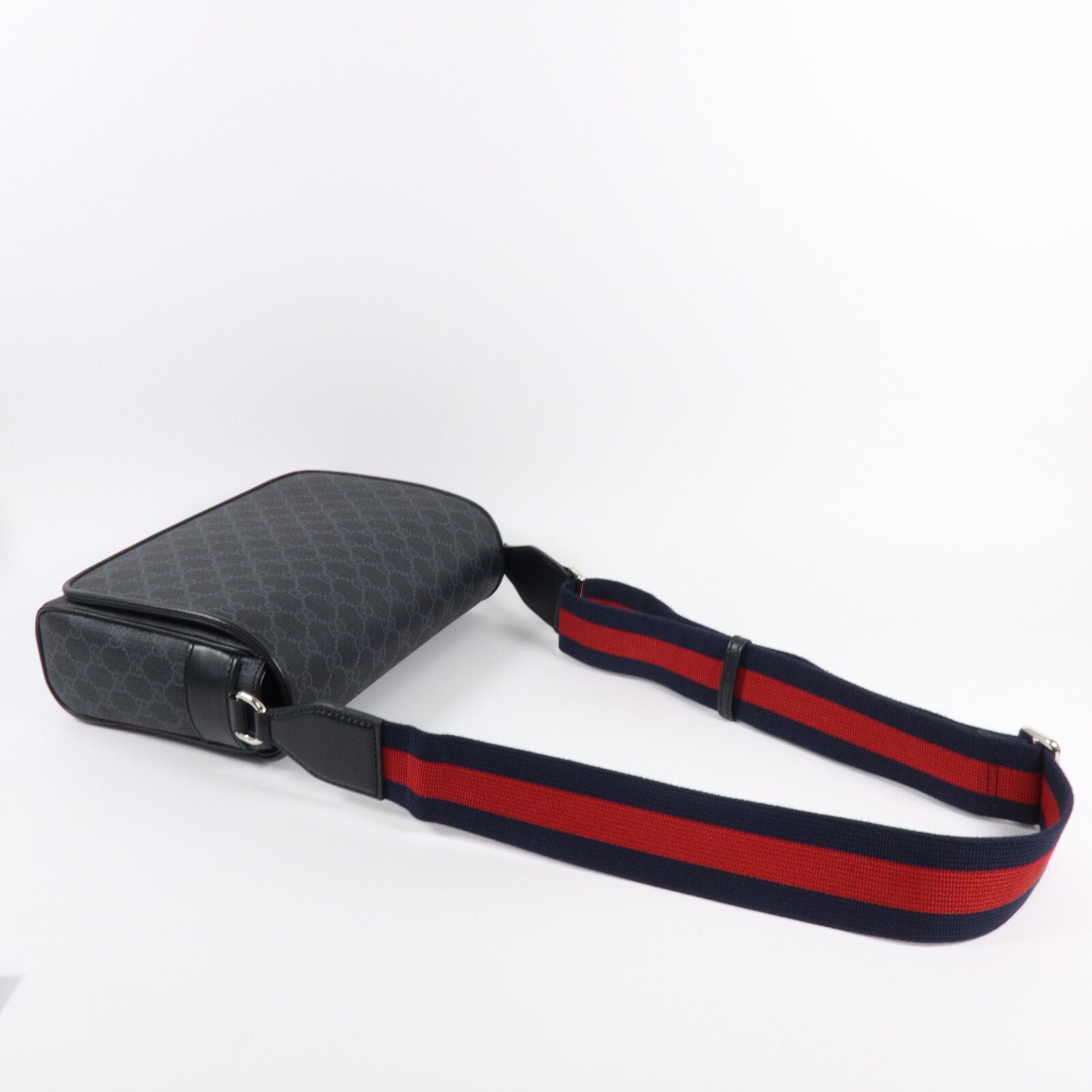 GUCCI 塗層帆布GG Black Medium Crssbody Bag肩背袋