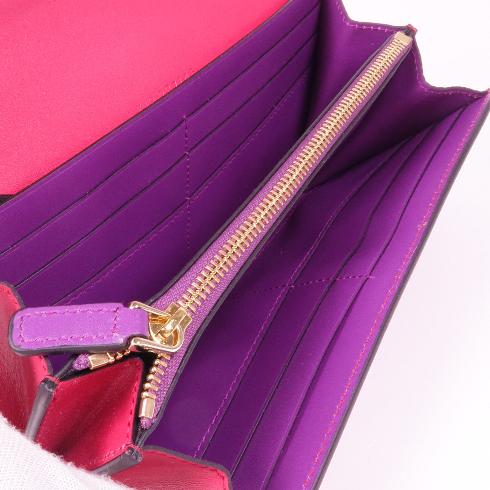 BVLGARI 牛皮皮革Serpenti Forever Wallet金扣長錢包