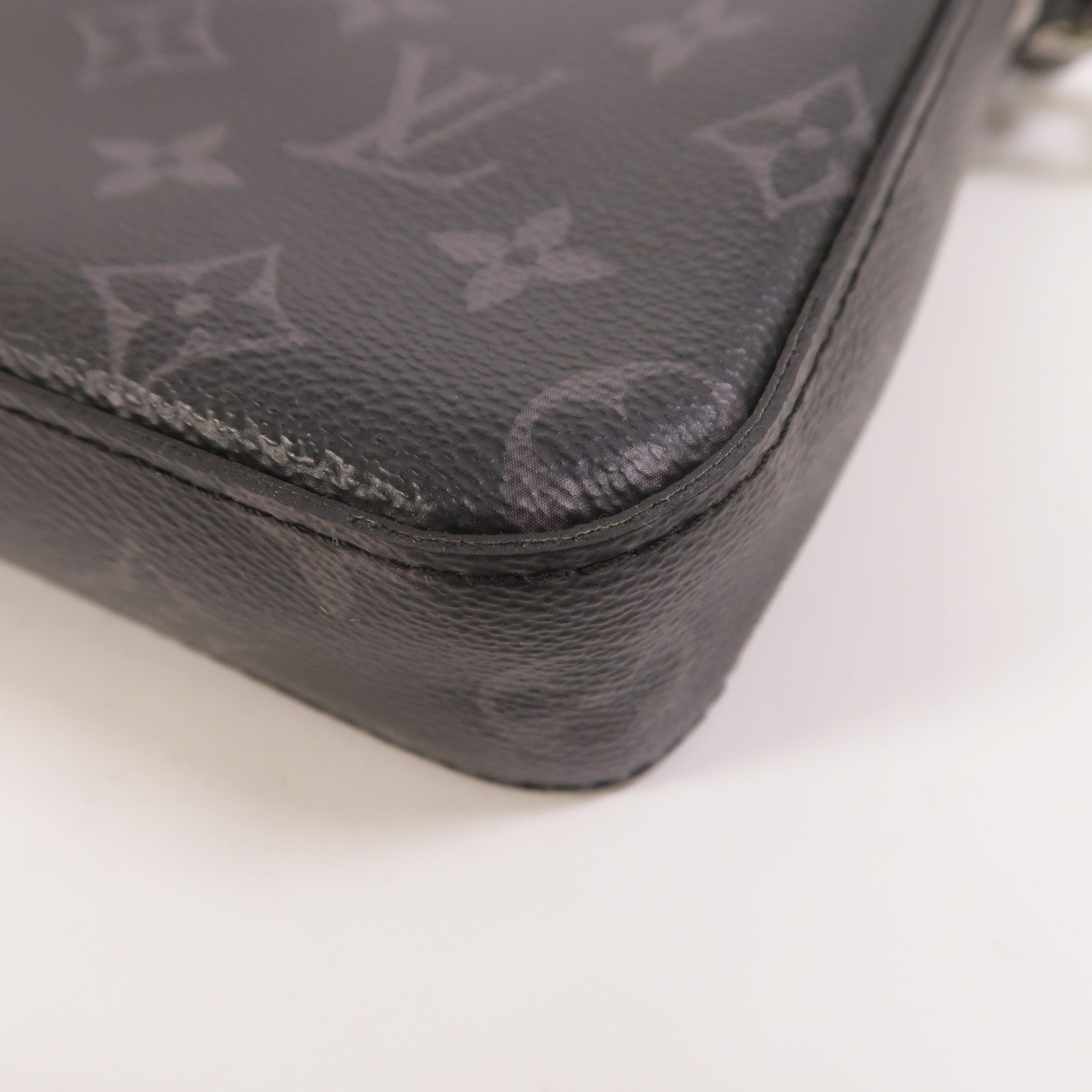 LOUIS VUITTON Monogram Eclipse Reverse Trio Messenger肩背袋