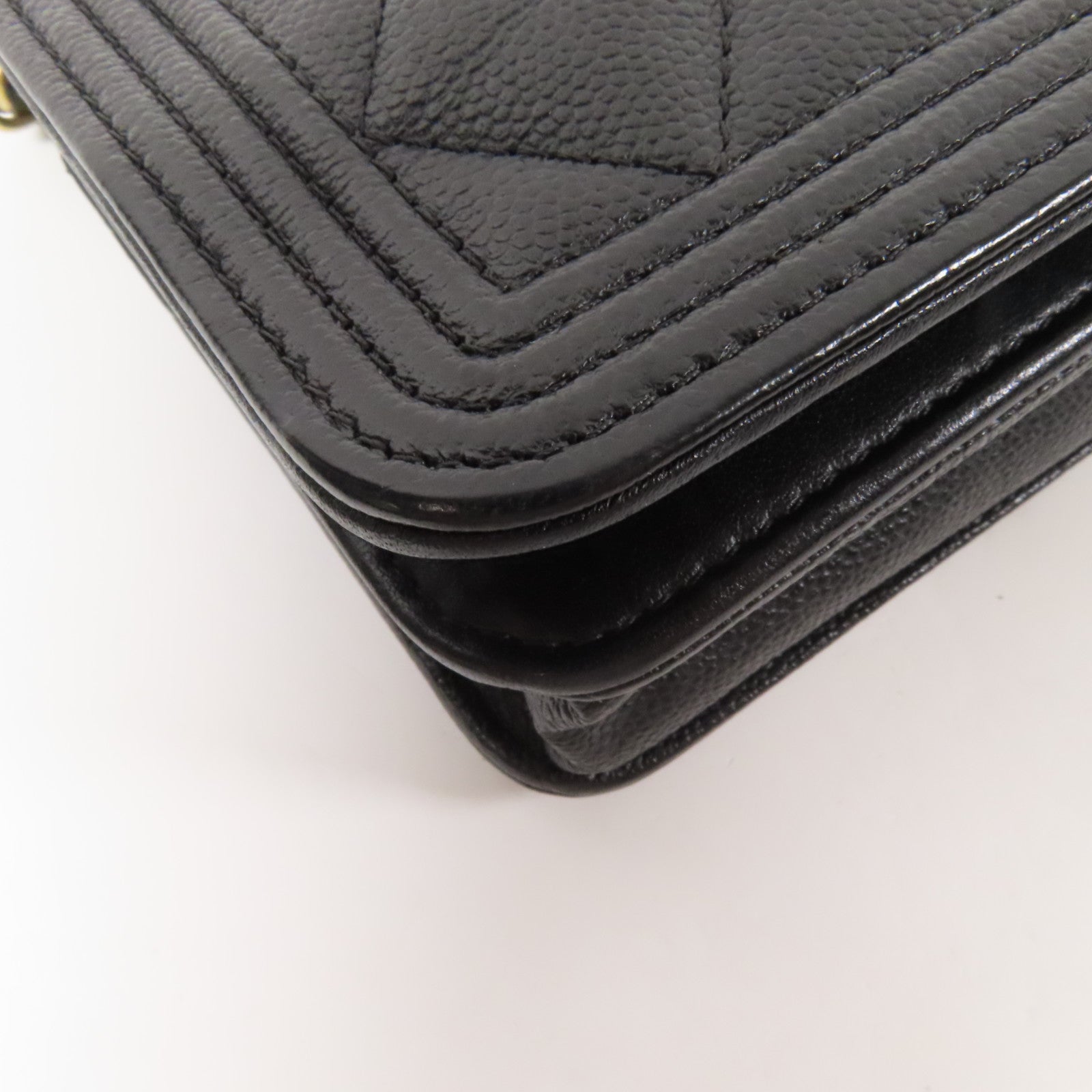 CHANEL 牛皮皮革Boy WOC金扣鏈帶肩背袋