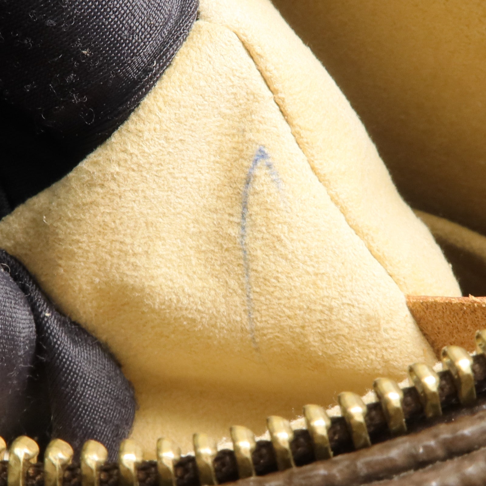 LOUIS VUITTON Monogram Looping MM金扣肩背袋