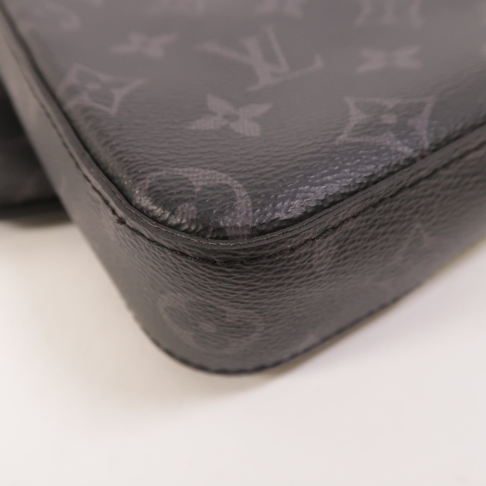 LOUIS VUITTON Monogram Eclipse Reverse Trio Messenger肩背袋