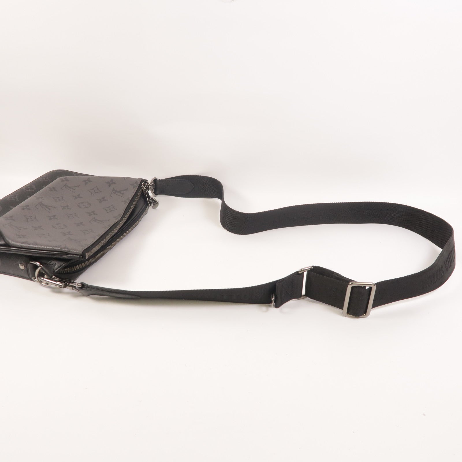 LOUIS VUITTON Monogram Eclipse Reverse Trio Messenger肩背袋