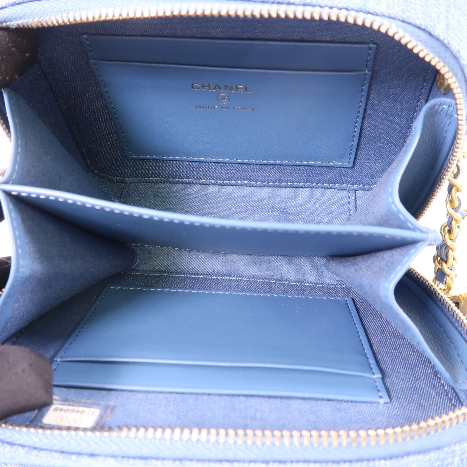 CHANEL 牛仔布Pearl Crush Denim Camera Bag金扣肩背袋