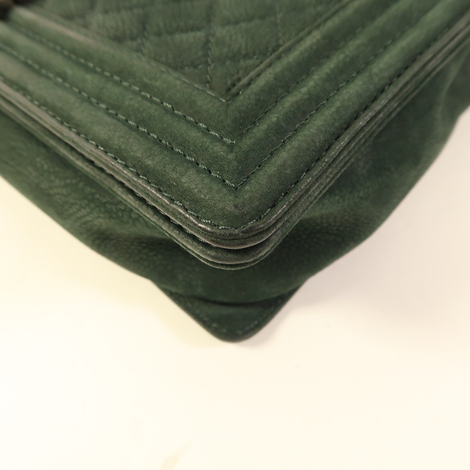 CHANEL 牛皮皮革Boy Chanel 30鏈帶肩背袋