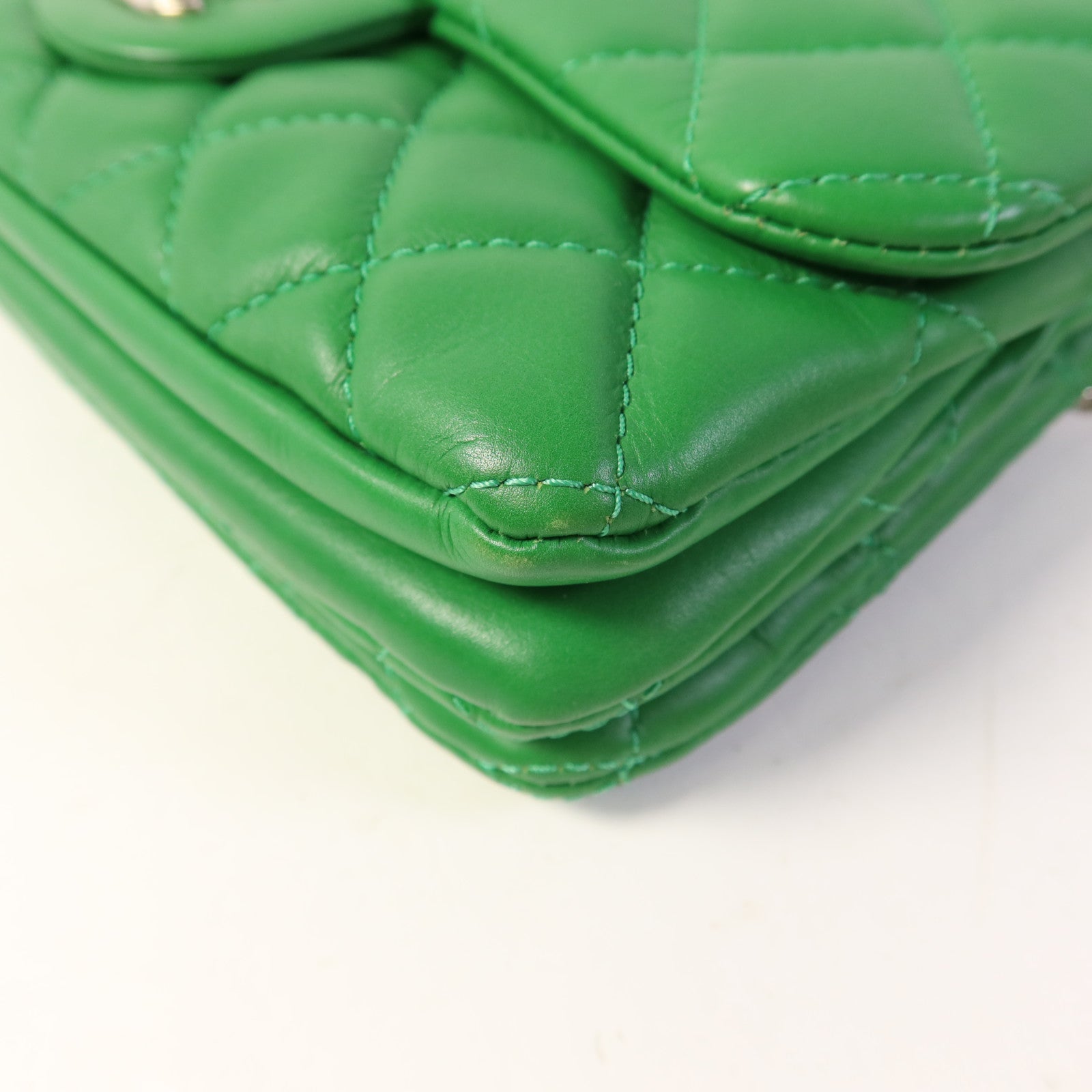 CHANEL 羊皮皮革Chain Shoulder Bag銀扣鏈帶肩背袋