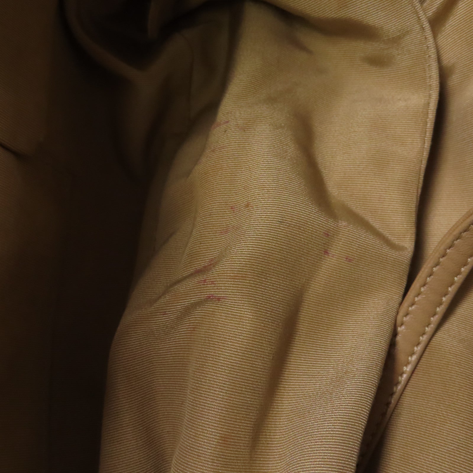 CHANEL 牛皮皮革Shoulder Bag銀扣肩背袋