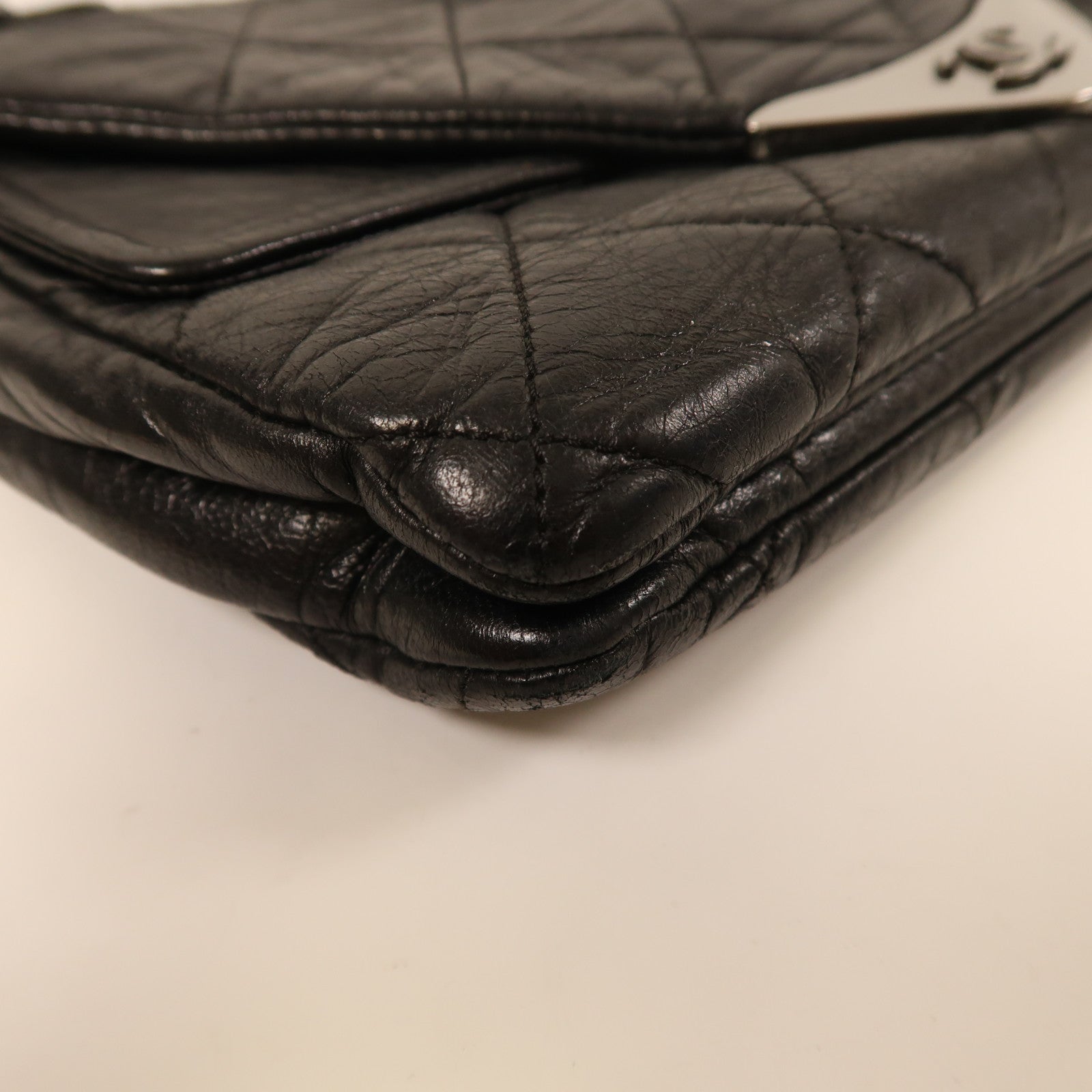 CHANEL 牛皮皮革Shoulder Bag銀扣肩背袋黑色