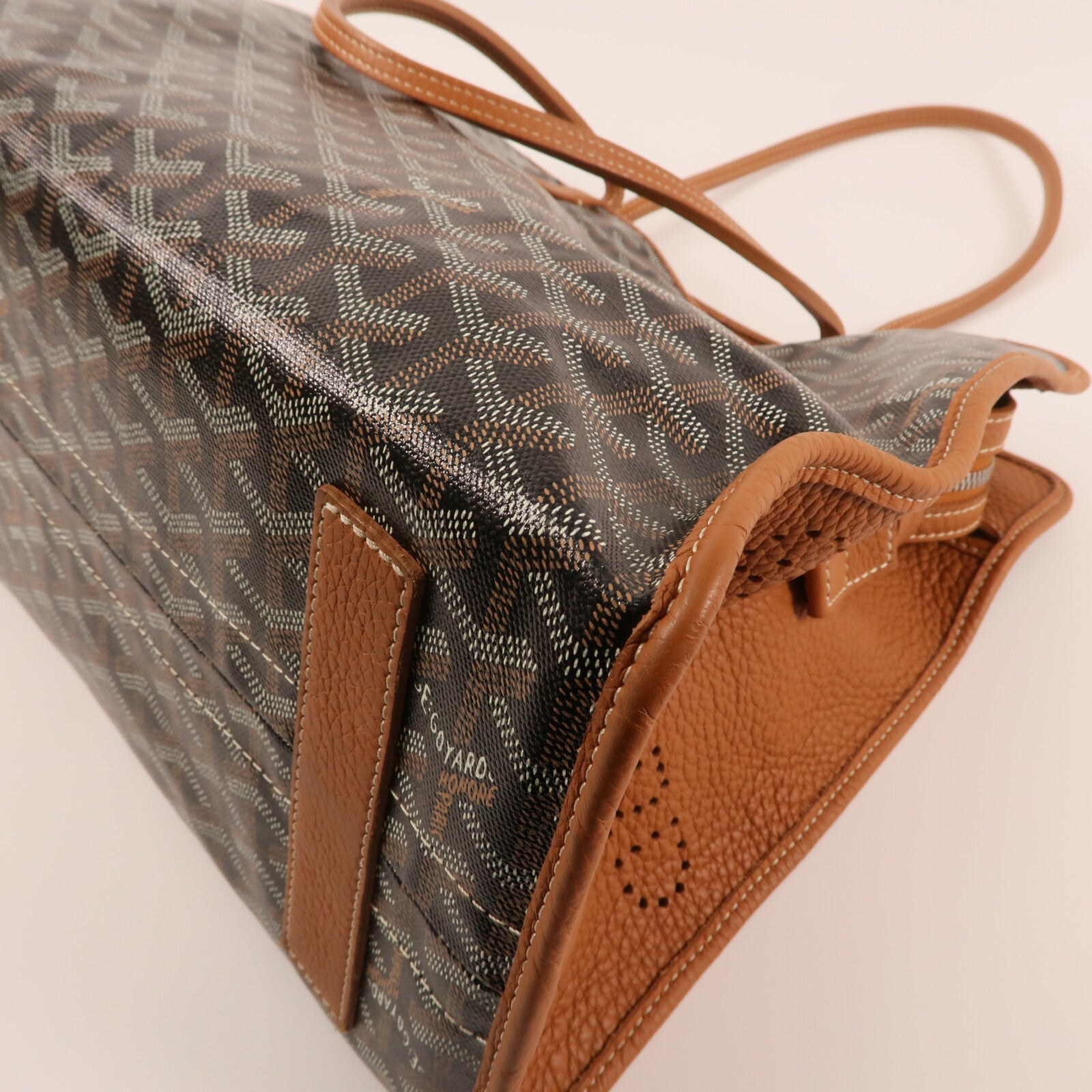 GOYARD 塗層帆布Hardy PM銀扣手挽袋