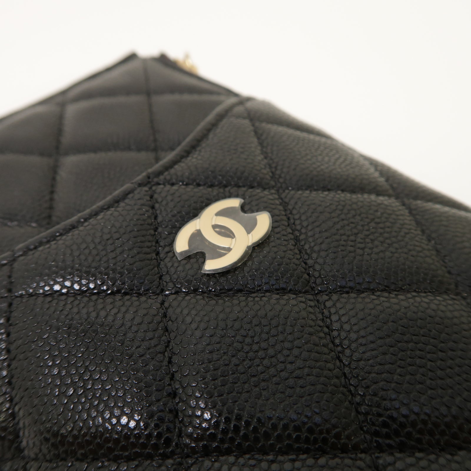 CHANEL 【激減優惠】菱格Caviar皮革Clutch Bag金扣手拿包黑色