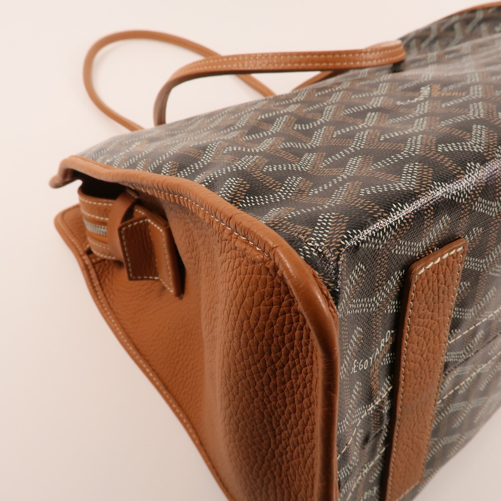GOYARD 塗層帆布Hardy PM銀扣手挽袋
