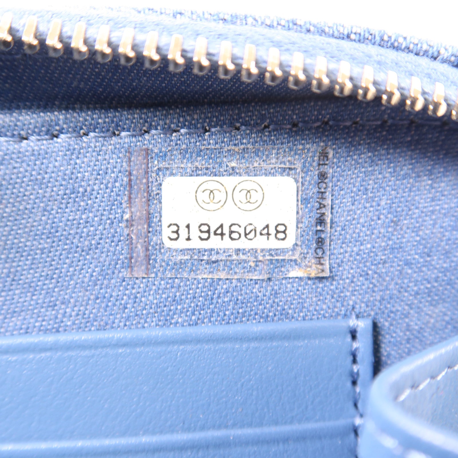 CHANEL 牛仔布Pearl Crush Denim Camera Bag金扣肩背袋