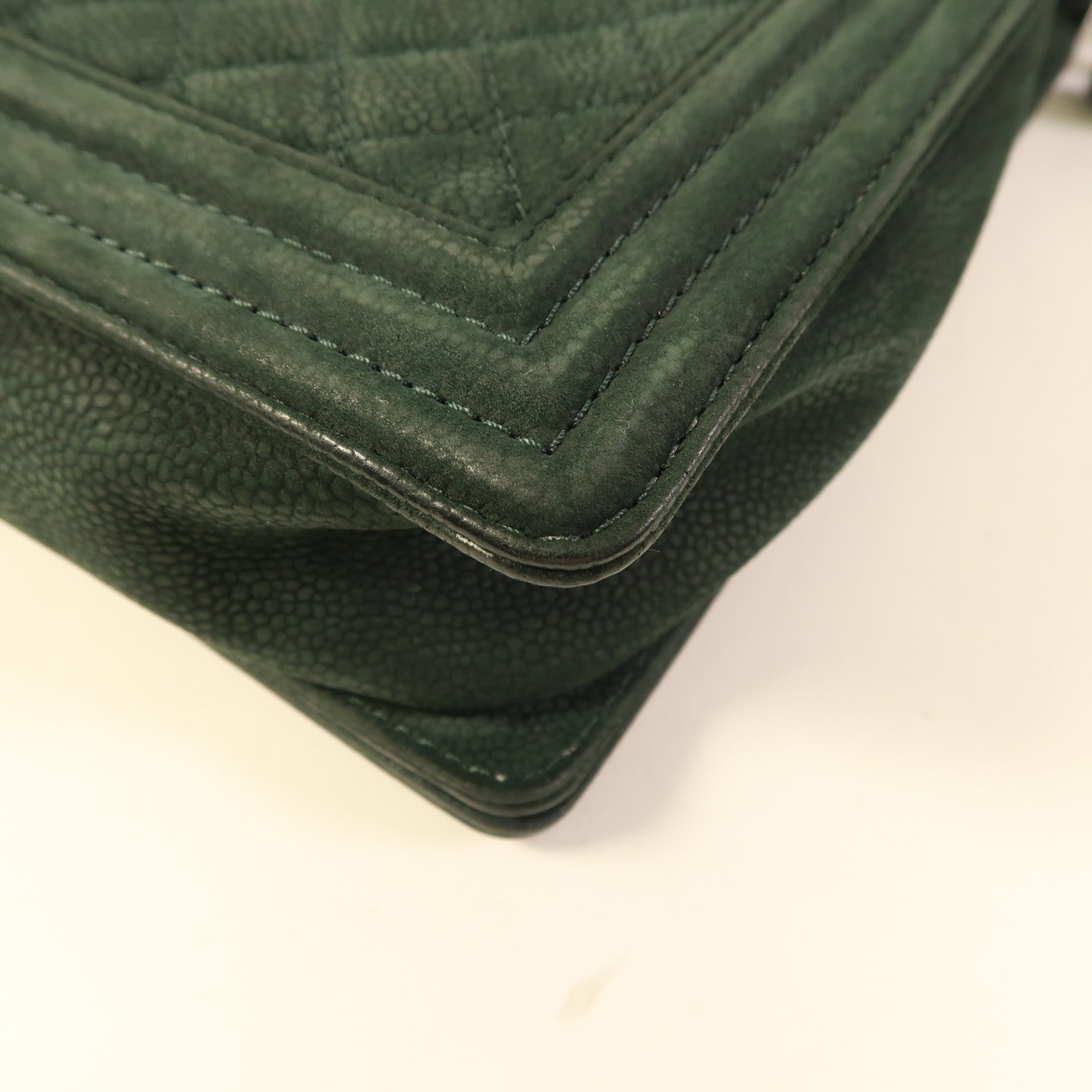 CHANEL 牛皮皮革Boy Chanel 30鏈帶肩背袋